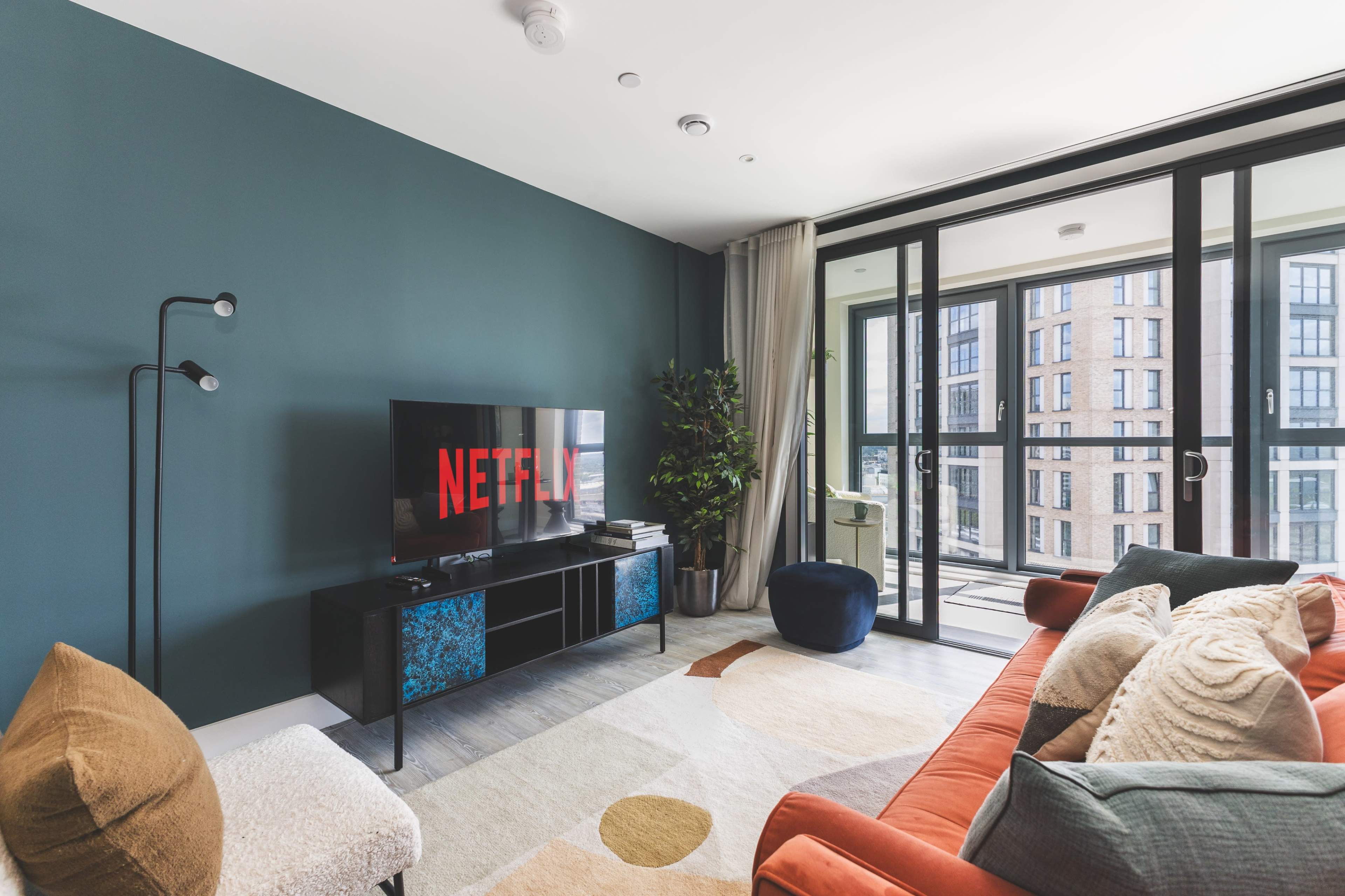 Luxury 2 Bedroom Flat w/ Great Views Image in London, London, ENG