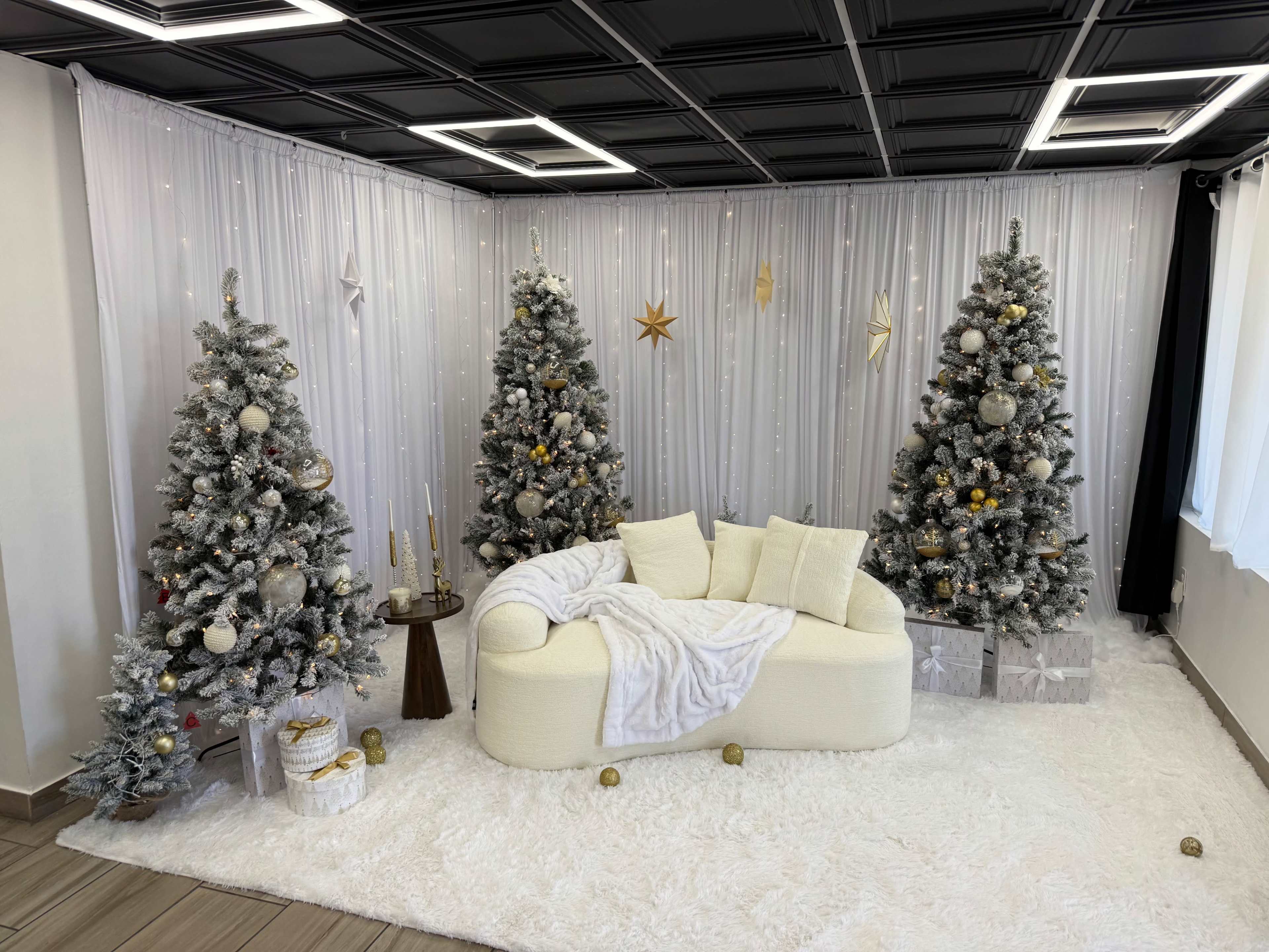 Christmas photo studio Image in El Cajon, El Cajon, CA