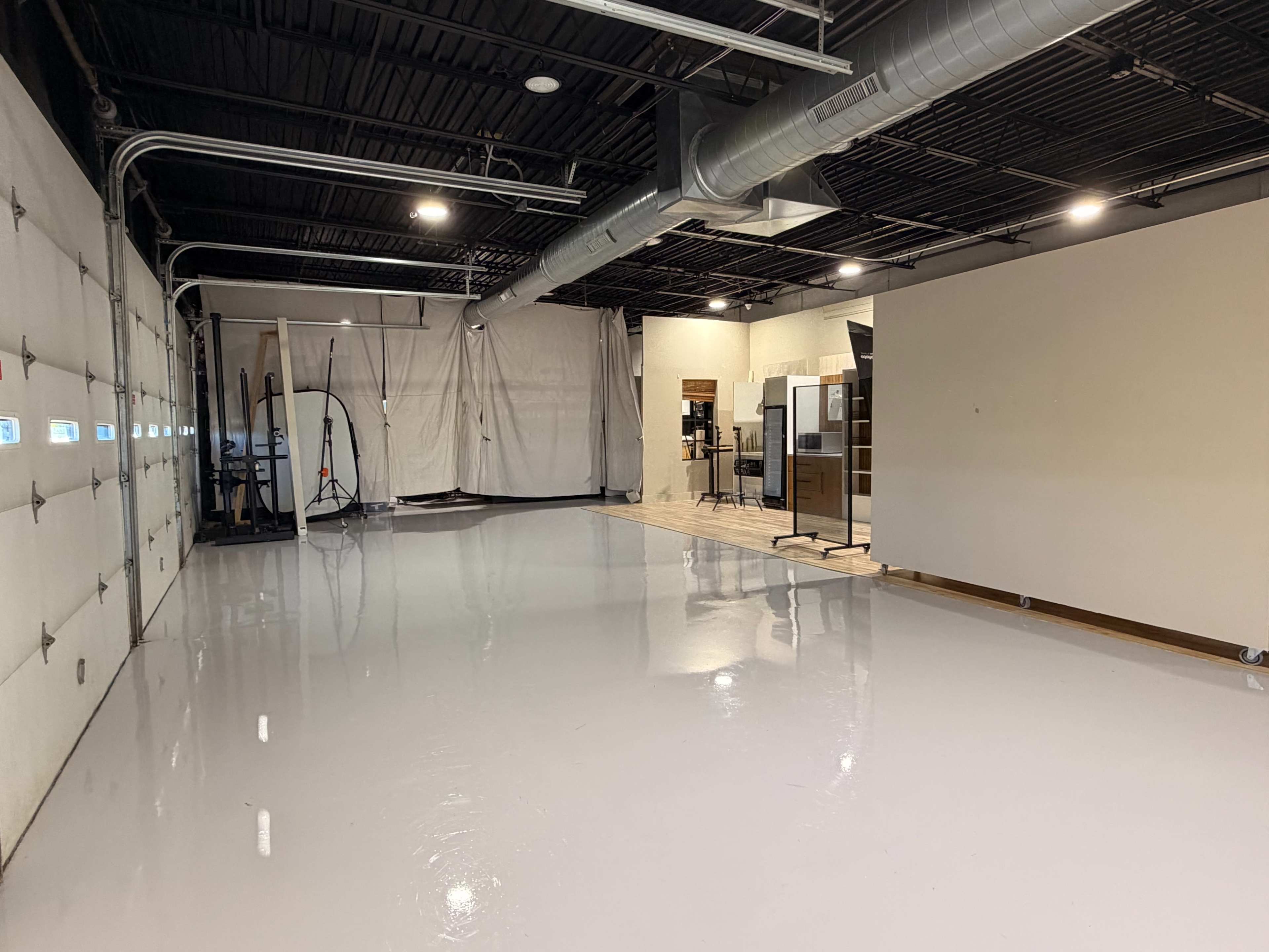 Spacious Decked Out Commercial Photography Studio/Event Space Image in Berea, Berea, OH