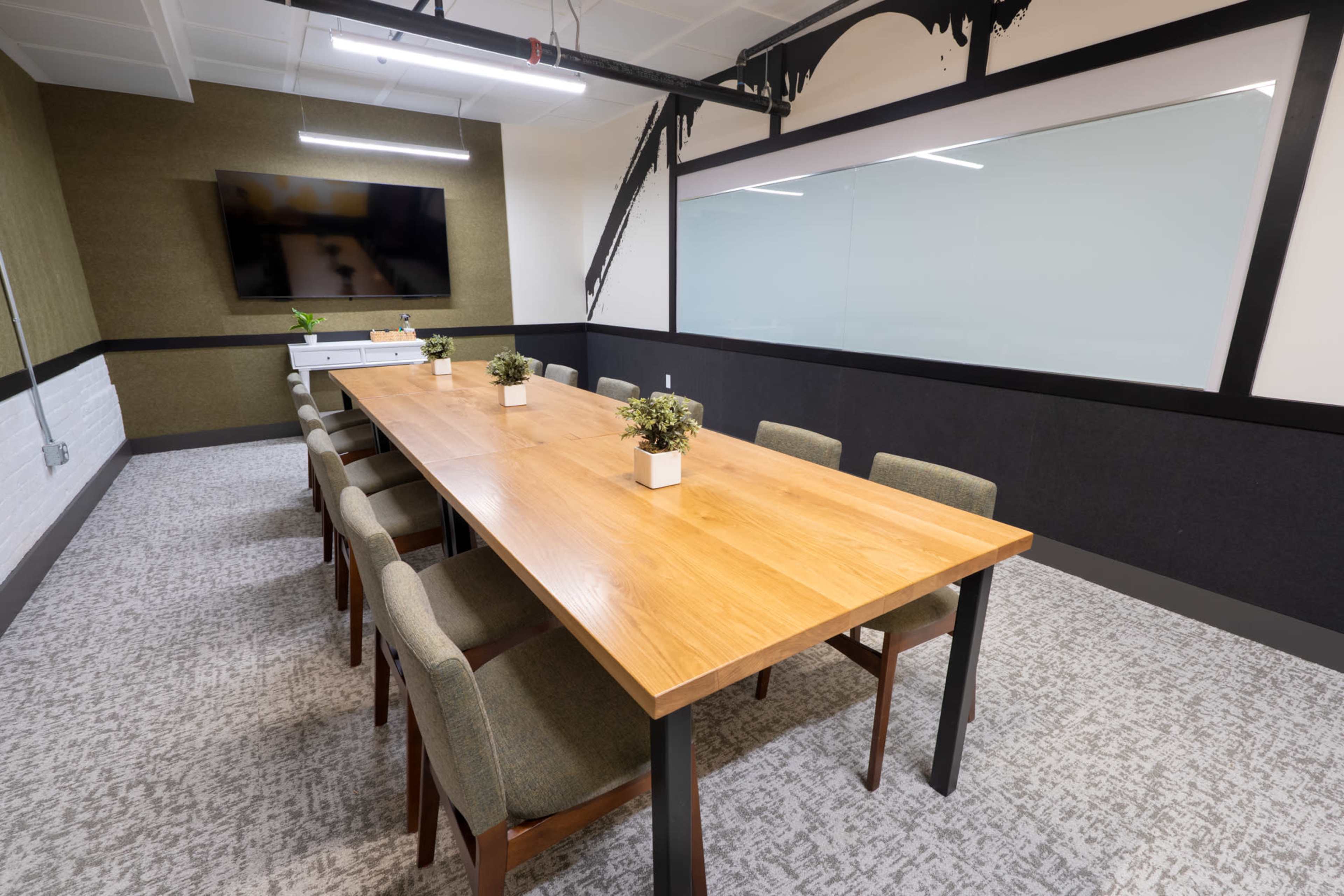Inviting Meeting Space in Mainstrasse Village Image in Covington, Covington, KY