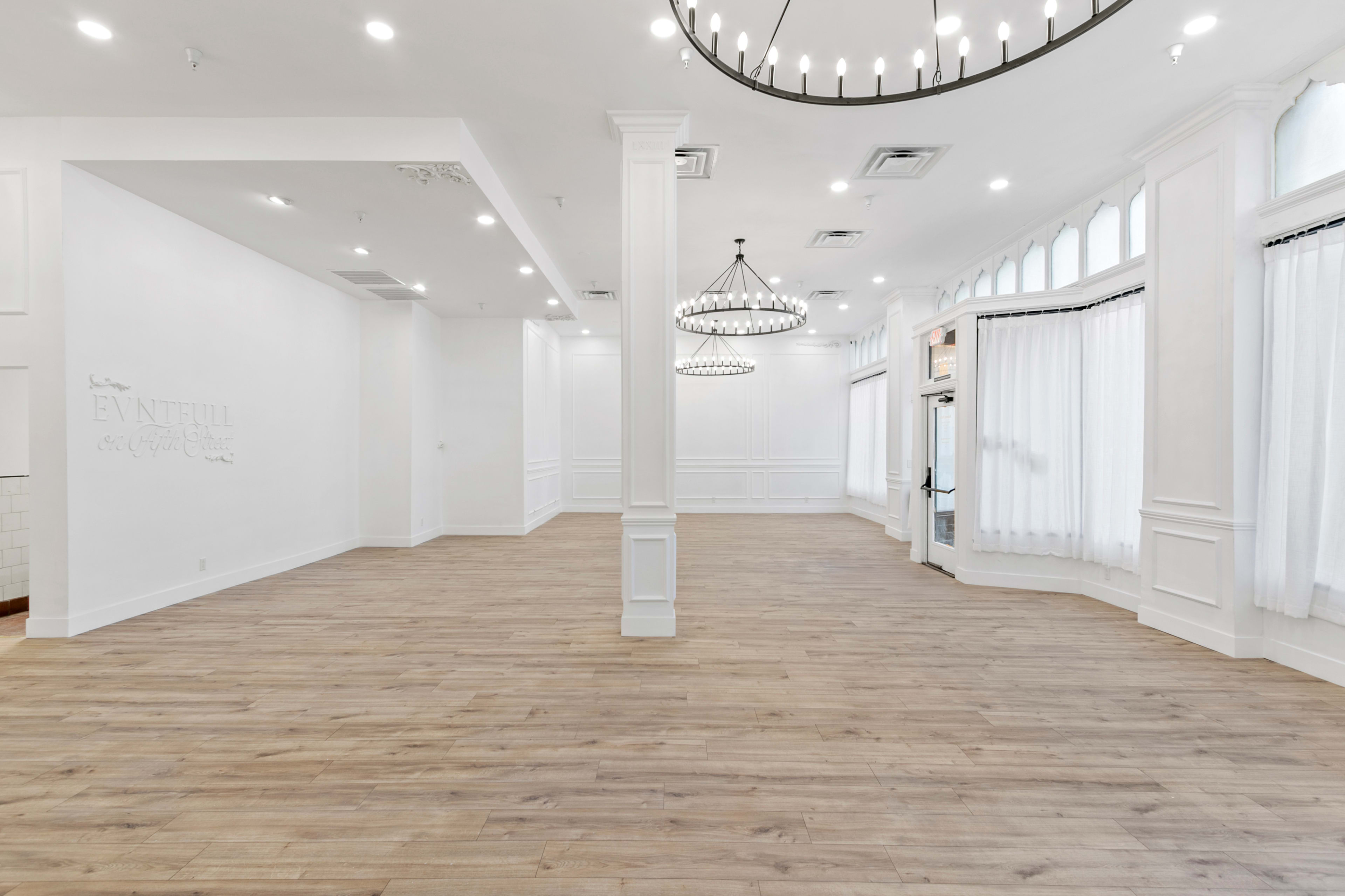 Luxury Pilates Studio | Natural Light | High Ceilings (Classes Only) Image in Downtown, Santa Ana, CA