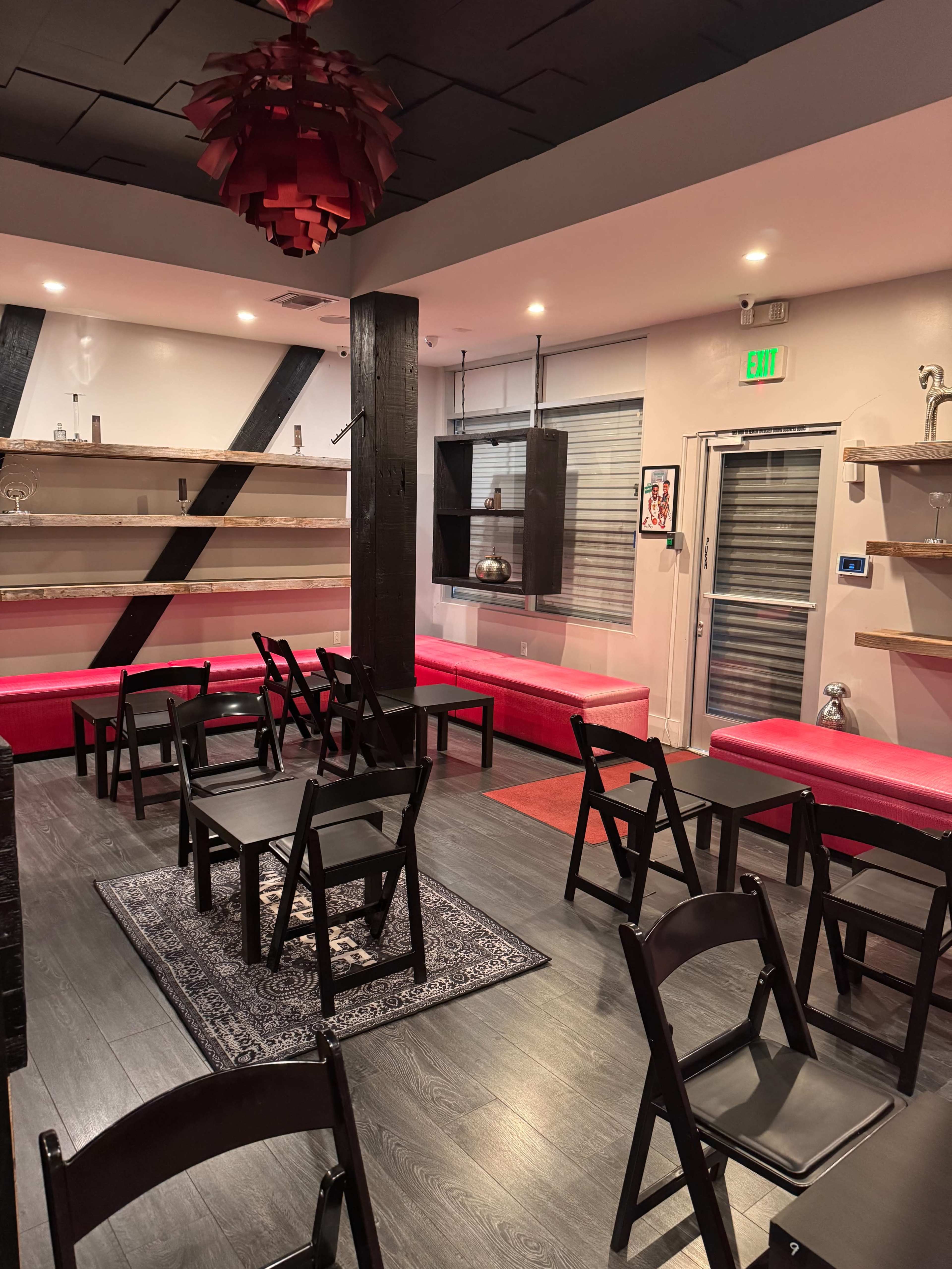 Commercial retail space. Very chic upscale space with lots of character. Image in Lawndale, Lawndale, CA