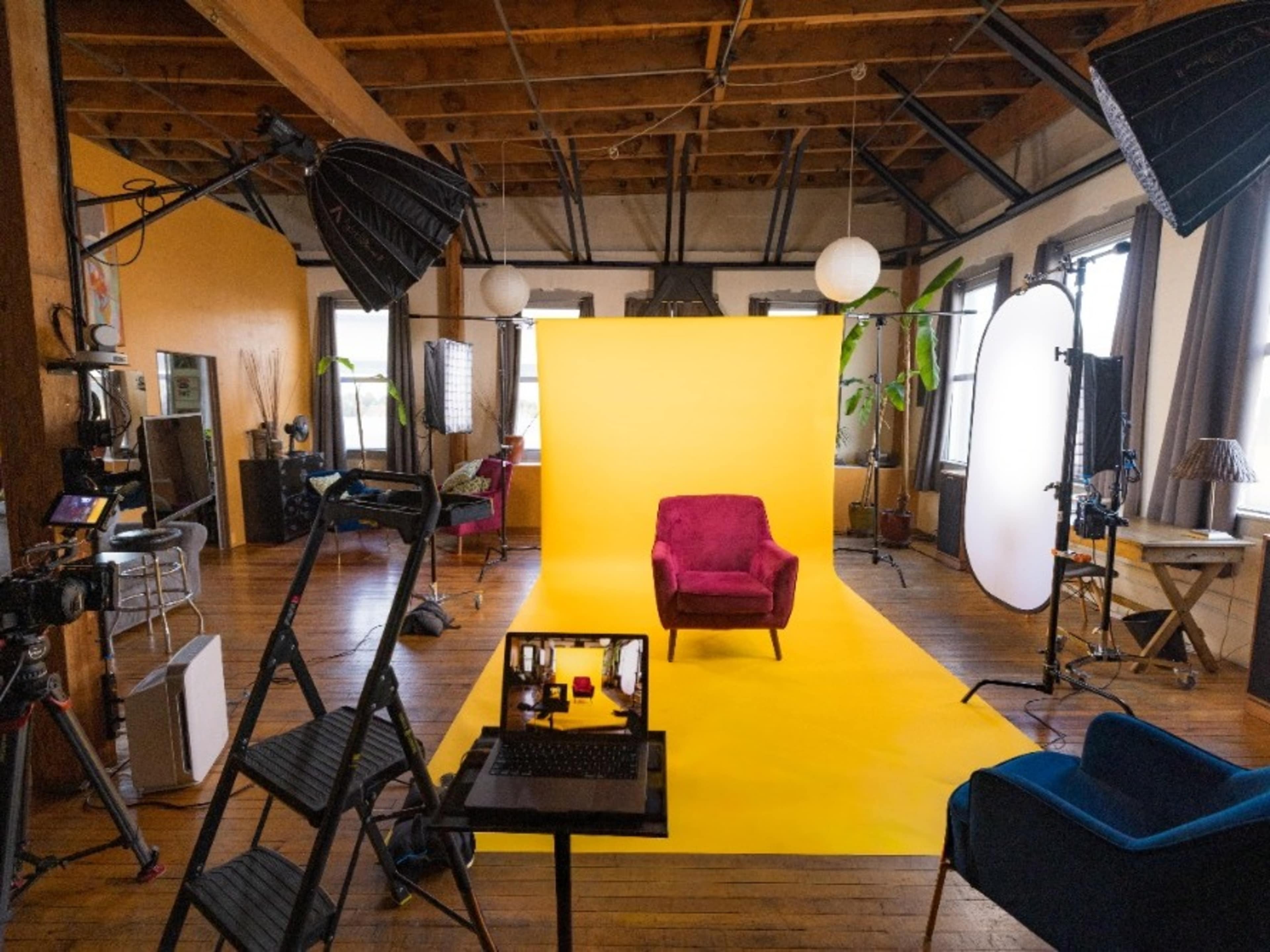 Portrait Studio
