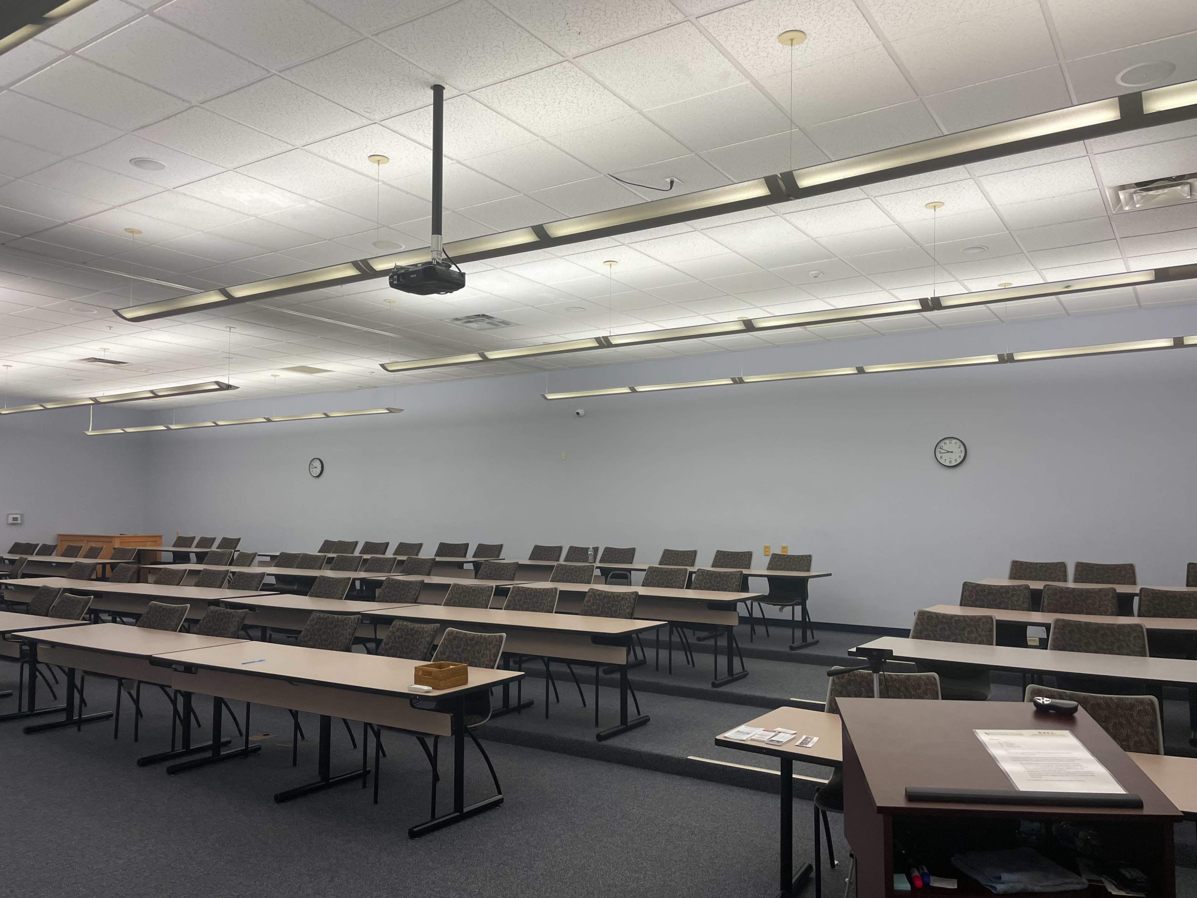 Modern Training Room - 110 GUESTS Image in Dundee Township, Elgin, IL