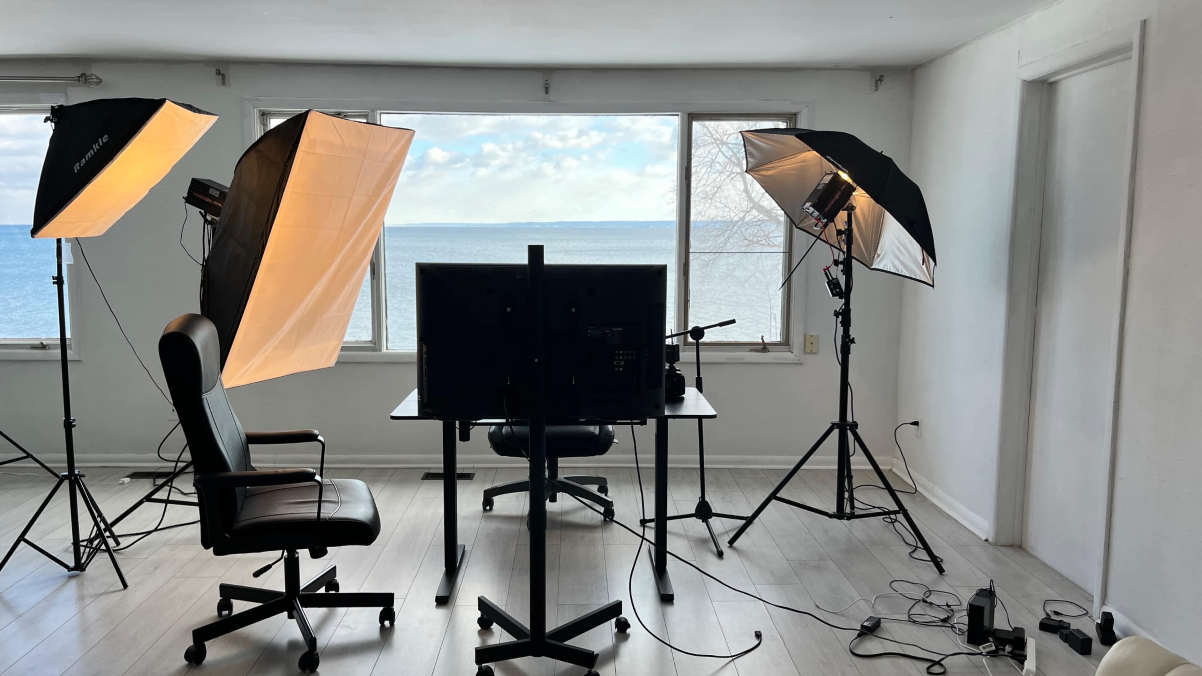 Waterfront podcast studio Image in Burlington, Burlington, ON