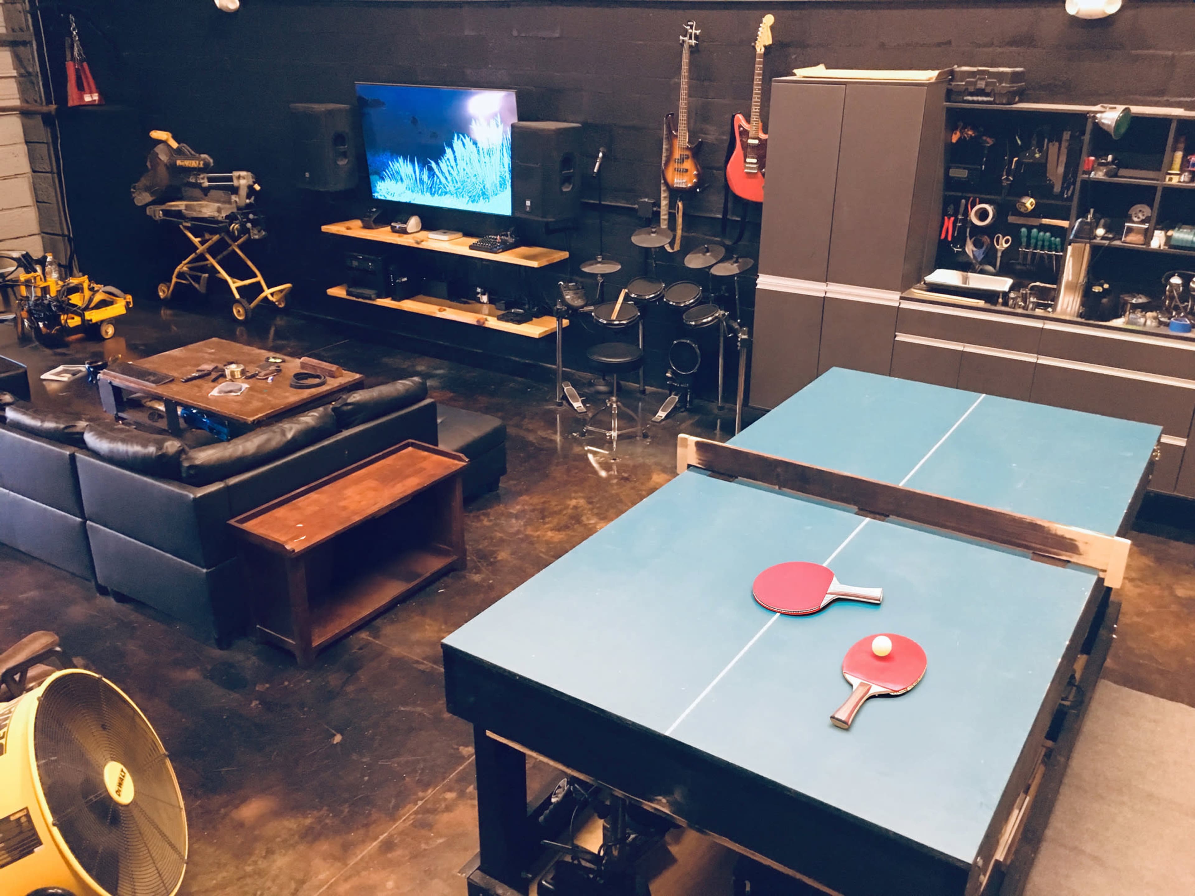 Kendall Warehouse Studio for Photography, Live Music, Group Meetings, Man Cave Vibe Image in West End, MIAMI, FL