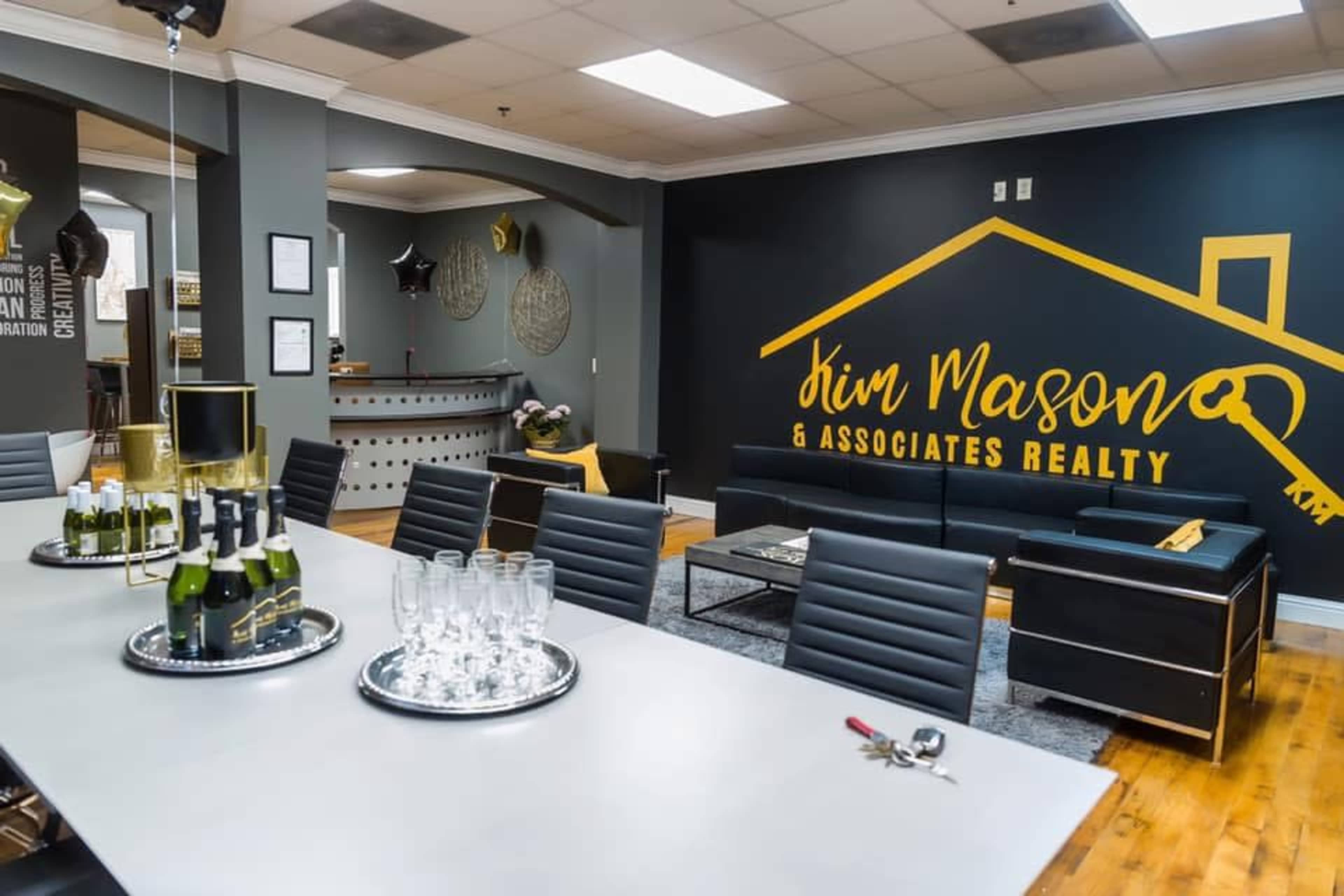 Stunning Executive Office Image in Austell, Austell, GA