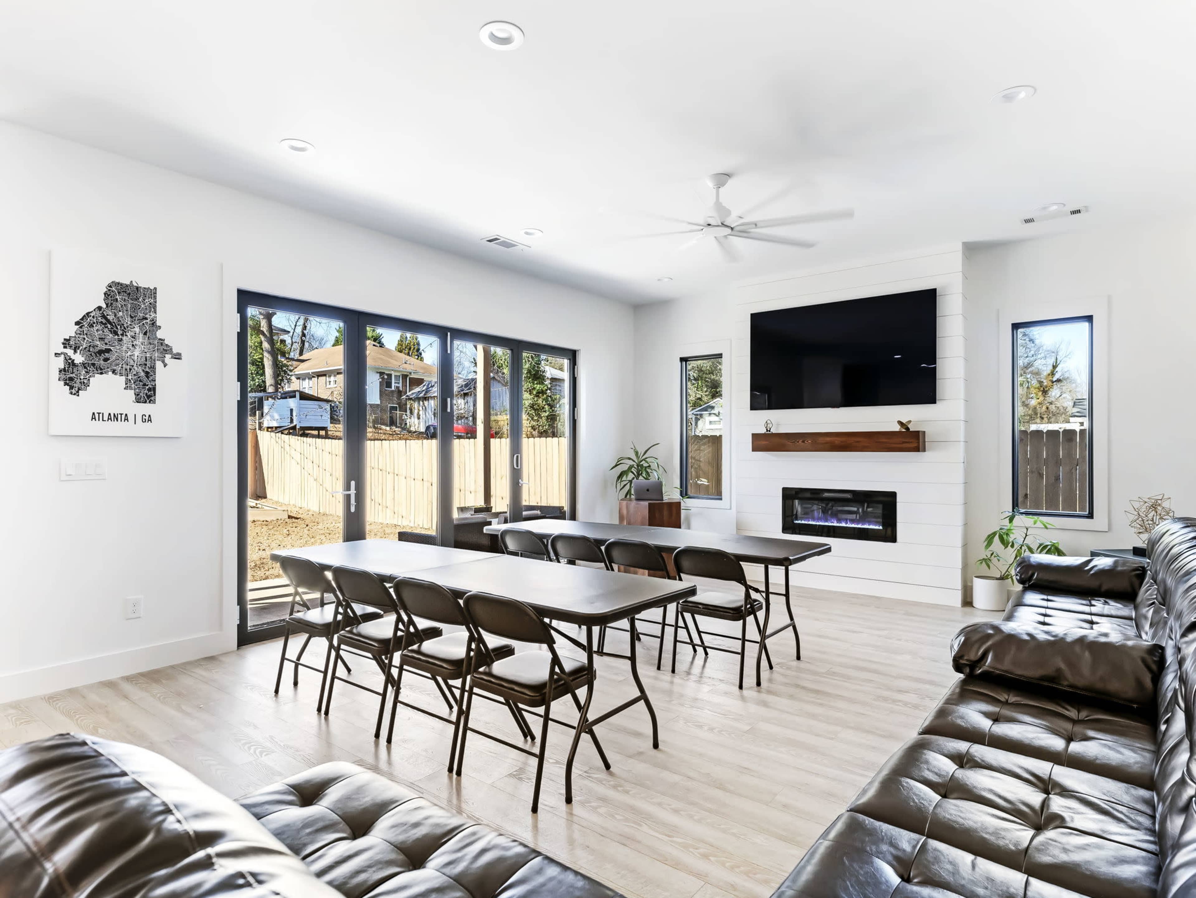 Westside Modern Home with a Farm House Touch Image in Westview, Atlanta, GA