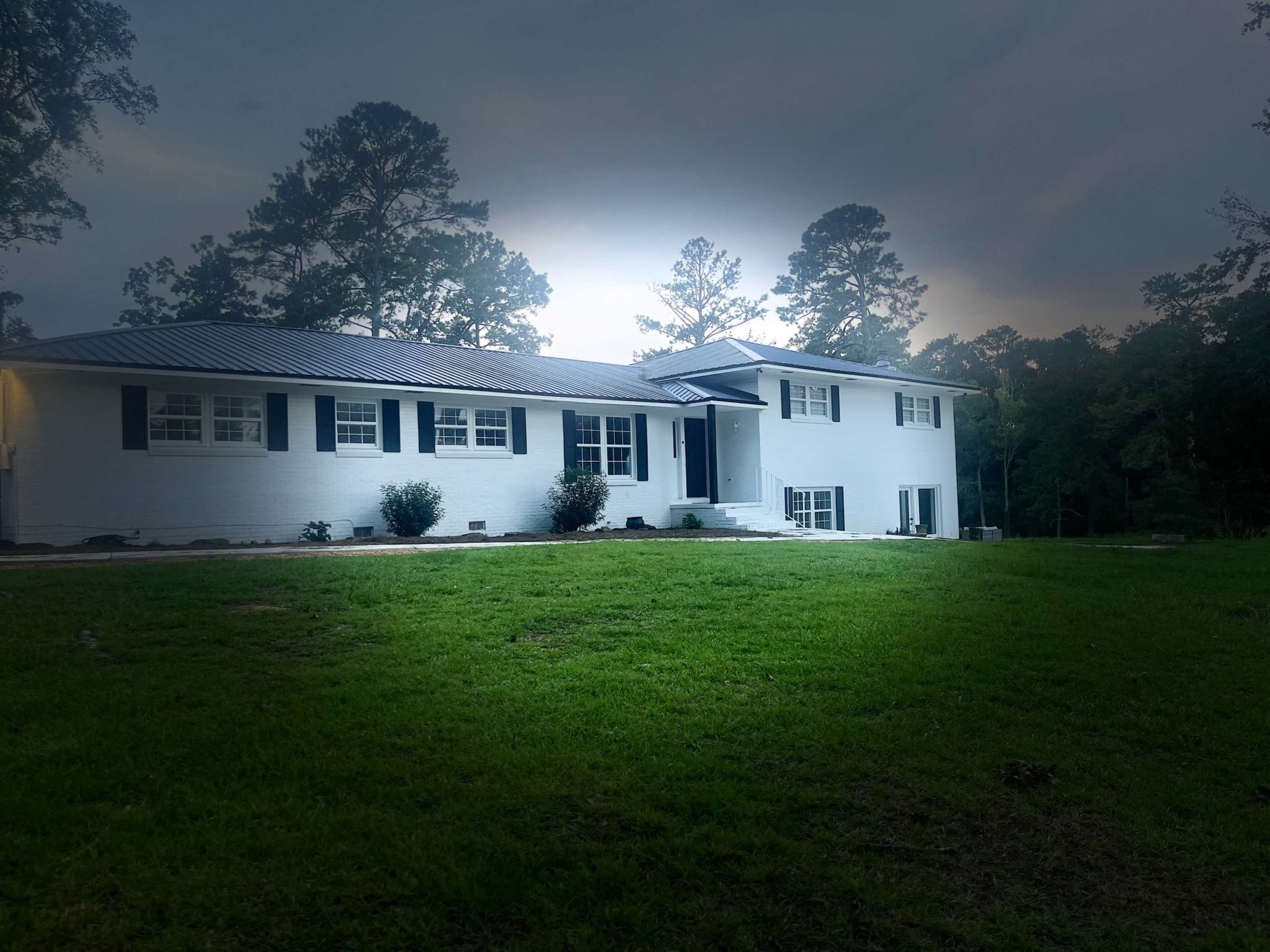 Country, Serene, Private, Renovated Farm House and horse stable on 20 acres with pond view and rolling hills Image in , Macon, GA