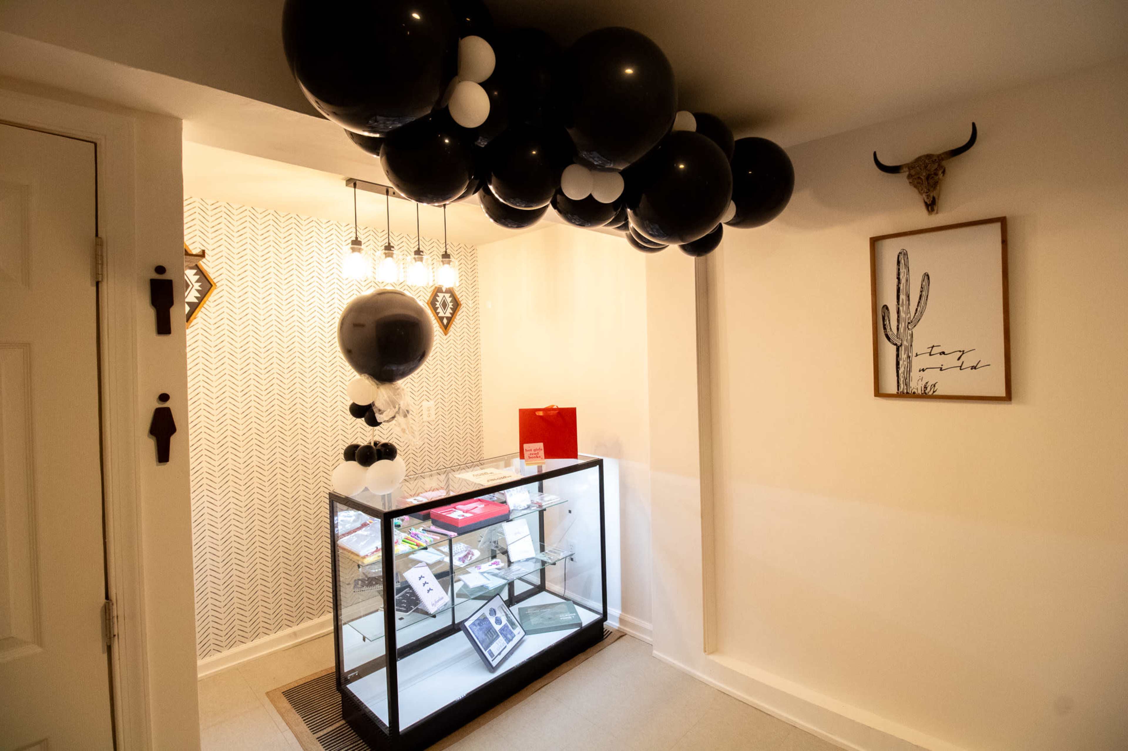 Mainstreet Chic Storefront Image in Mount Rainier, Mount Rainier, MD