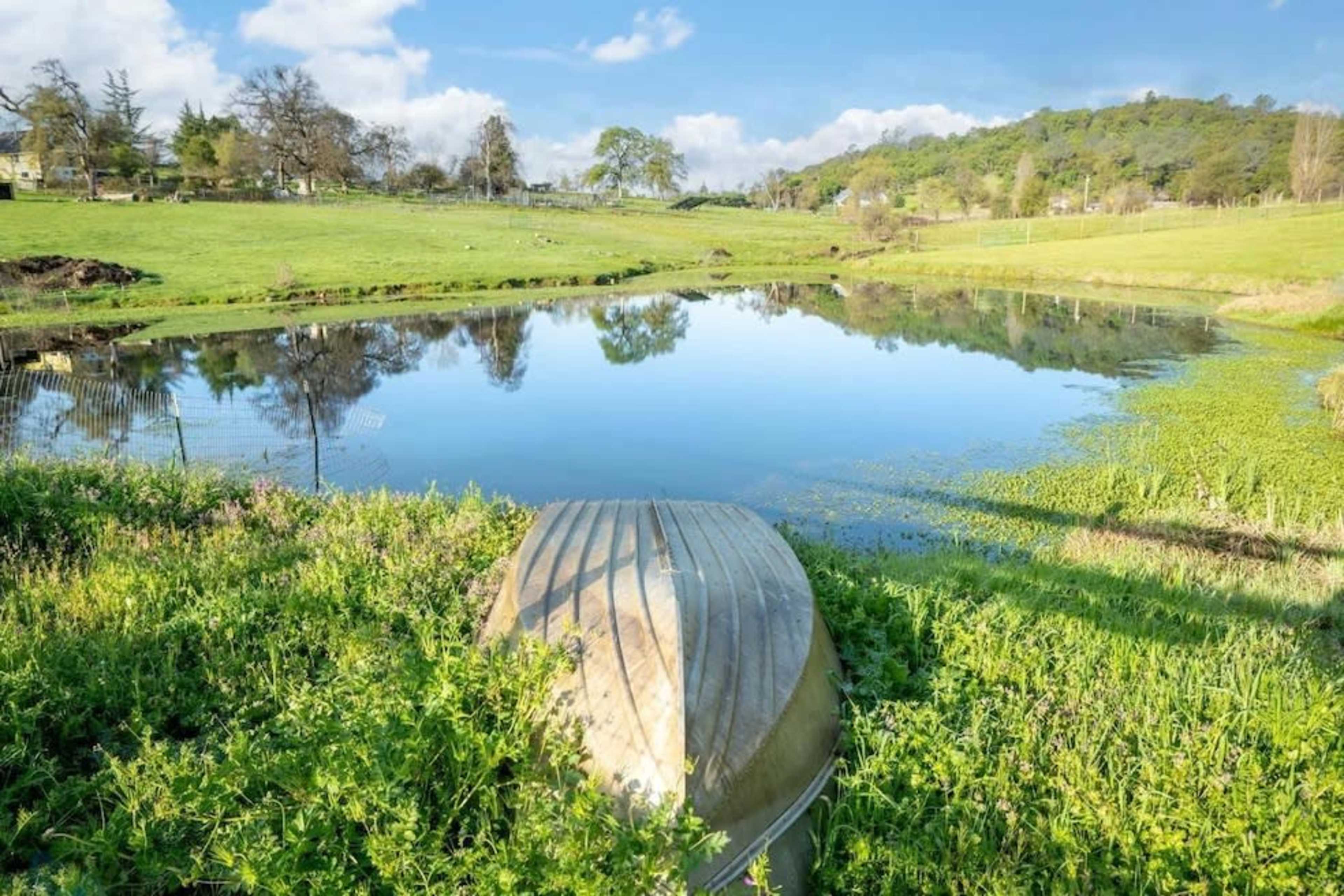 Country Victorian Farmhouse, Barn, and Pond — Perfect for Photo + Video Shoots Image in , GRASS VALLEY, CA