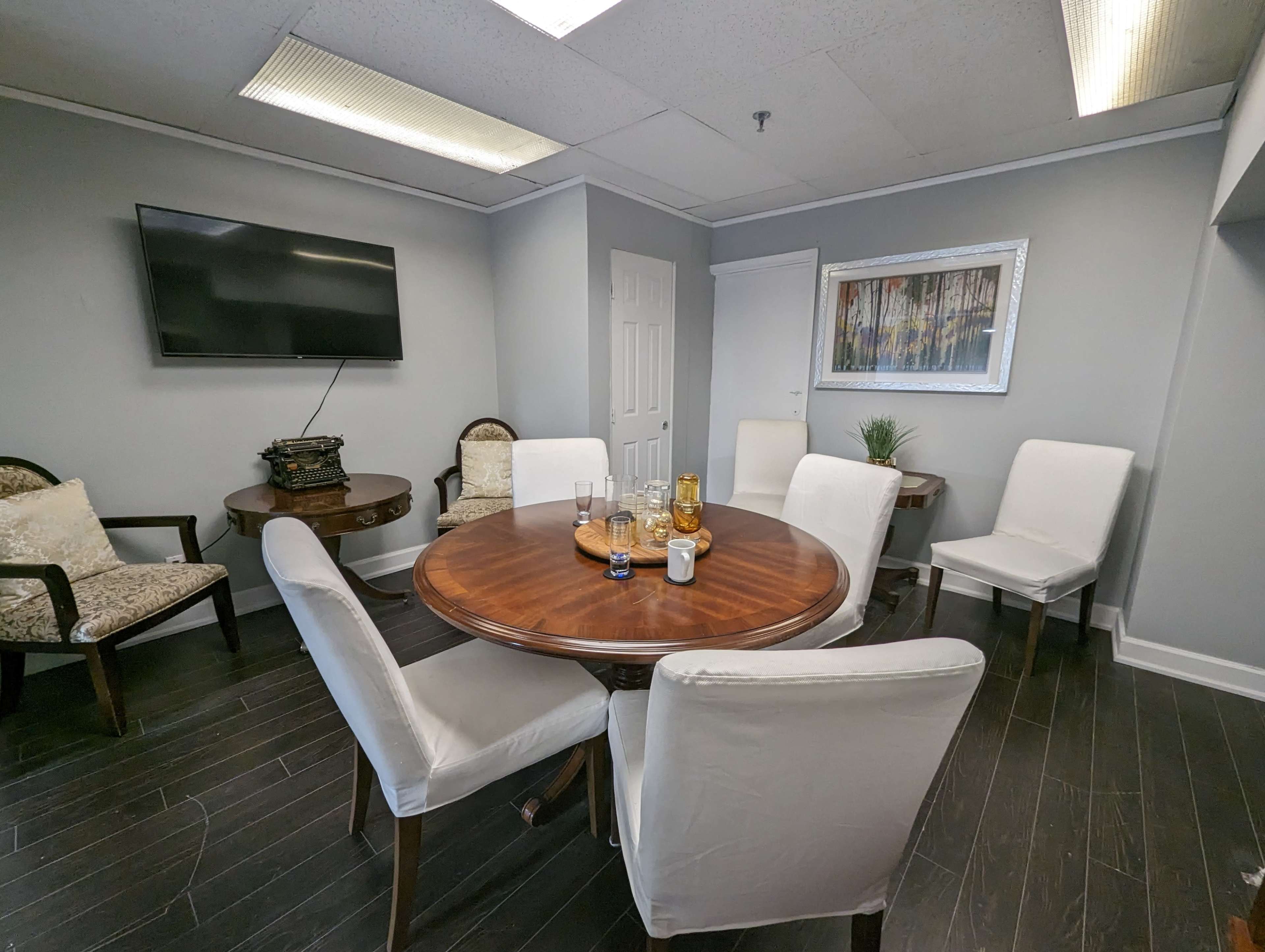 Elegant Meeting Room in Urban Area Image in Concord, Vaughan, ON