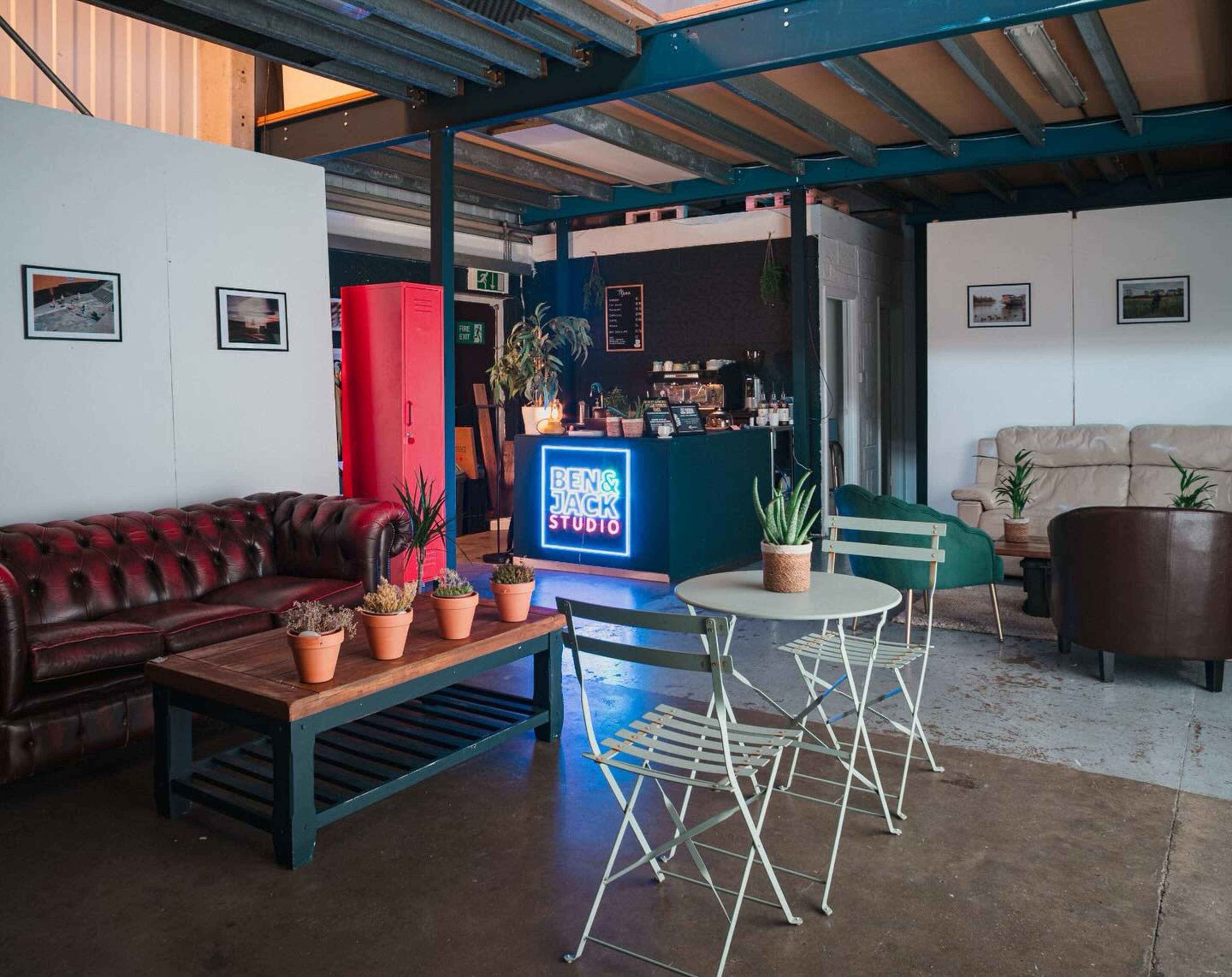 Spacious and versatile media studio for film, photo, podcast and events. Image in Maidenhead, Maidenhead, ENG