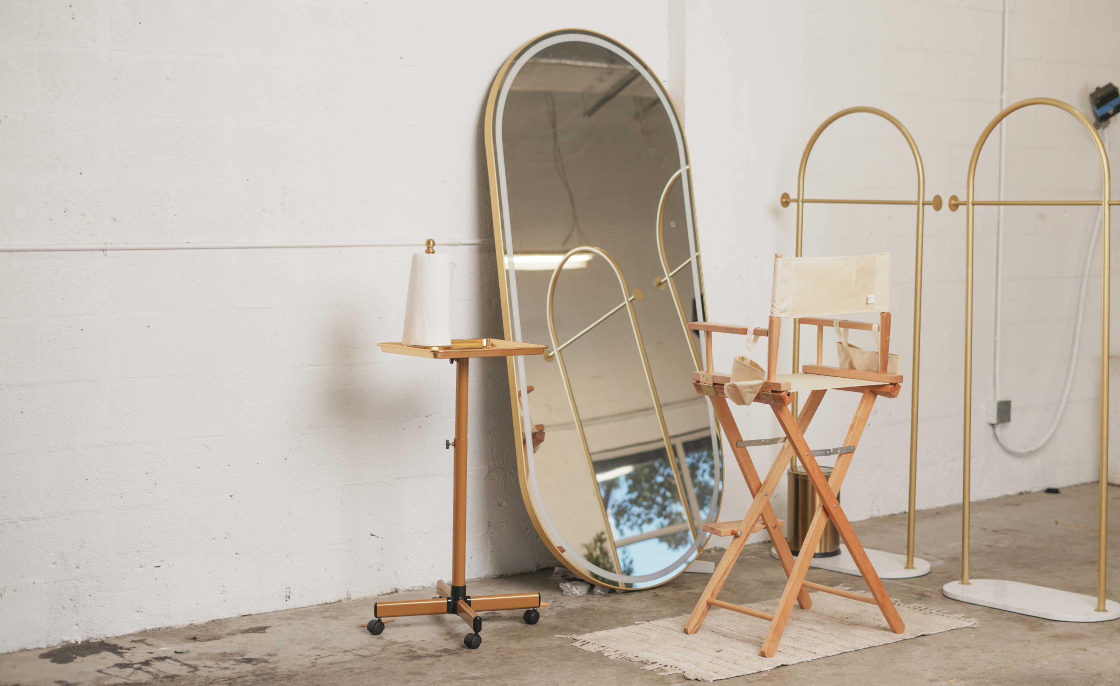 Luxury Minimalist & natural light studio Image in Dania Beach, fort lauderdale, FL