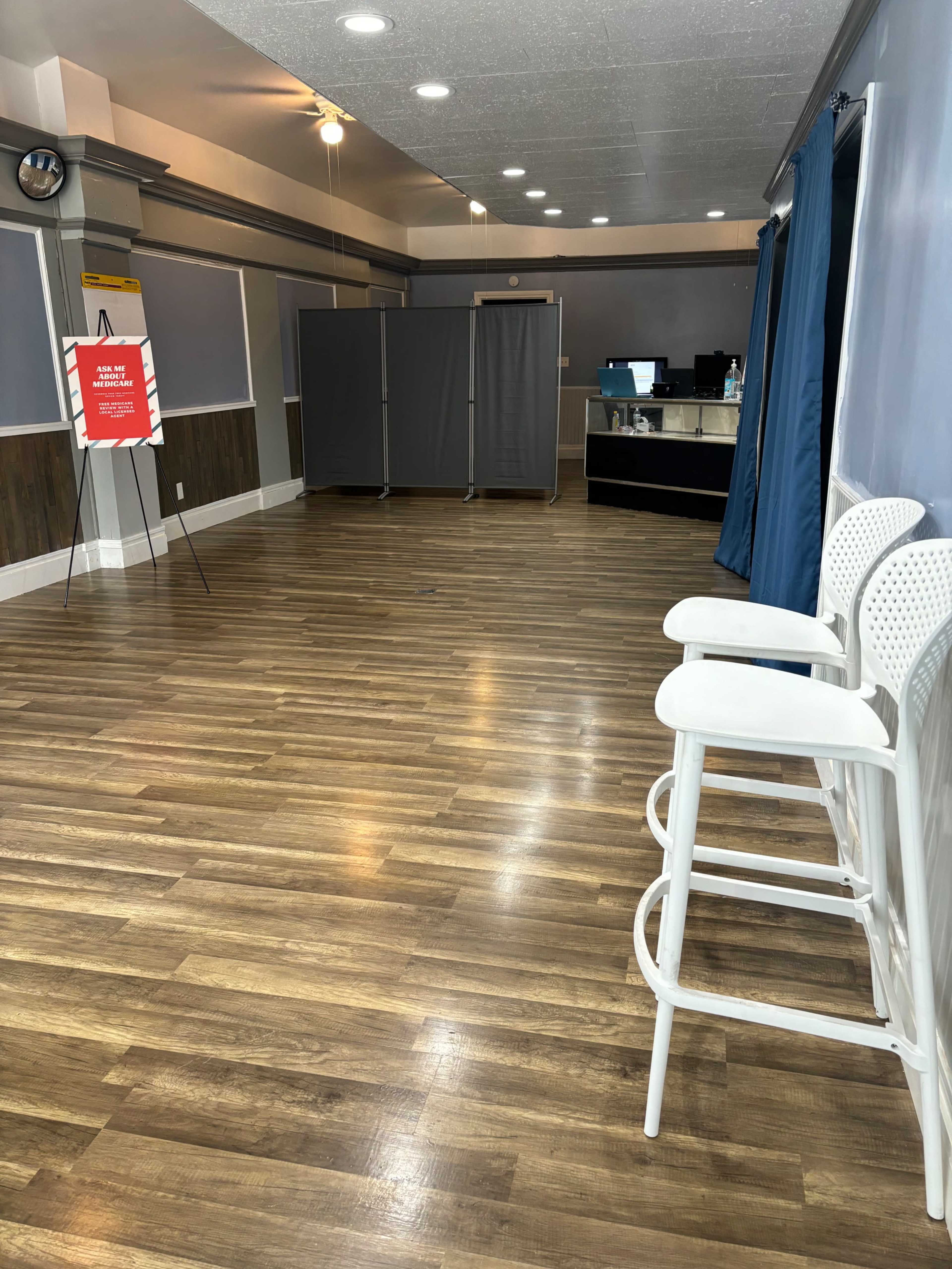 Storefront Office Lounge Image in Cleveland Heights, Cleveland Heights, OH