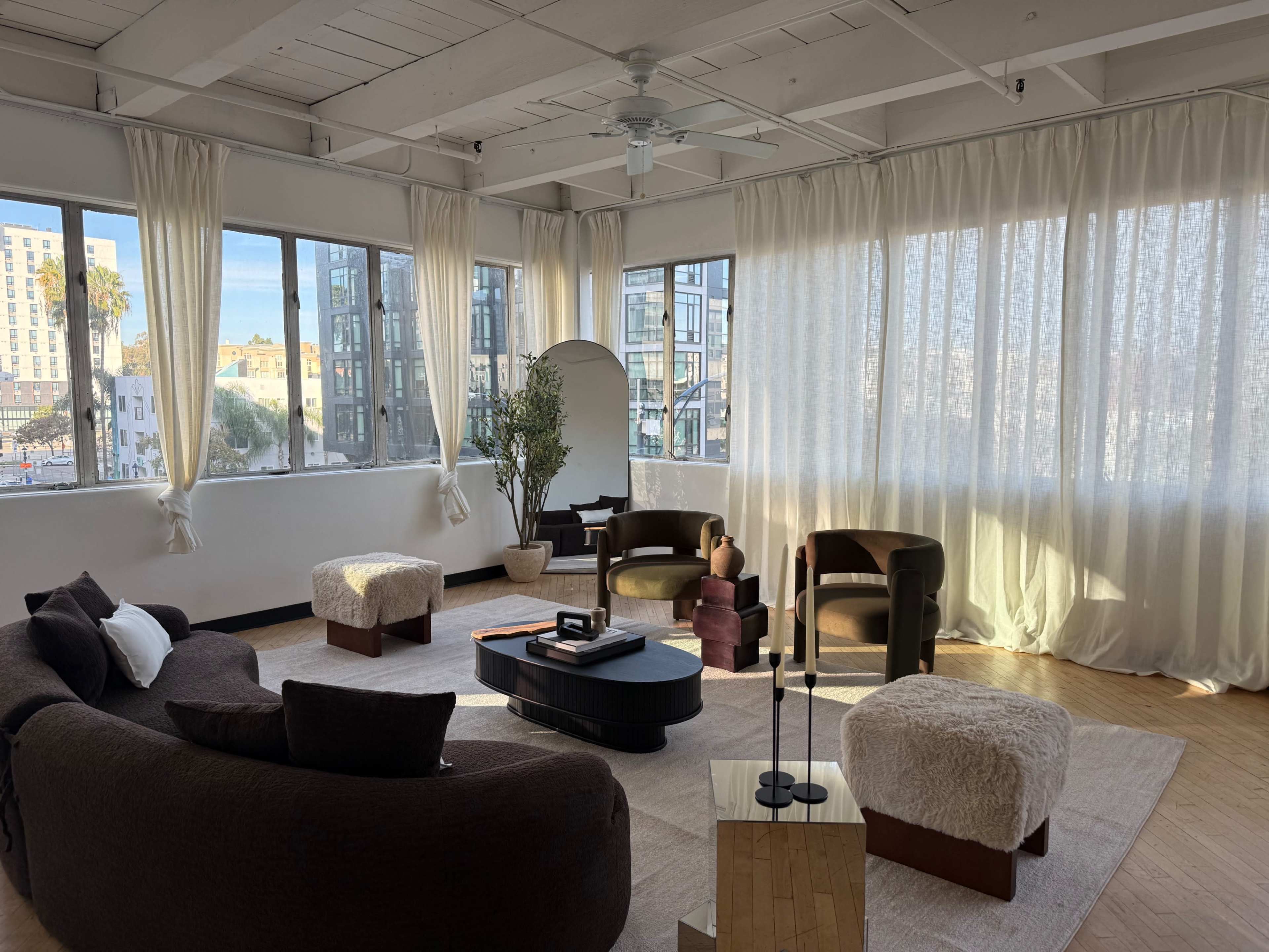 Downtown San Diego Loft Style Studio w/ Natural Lighting Image in East Village, San Diego, CA