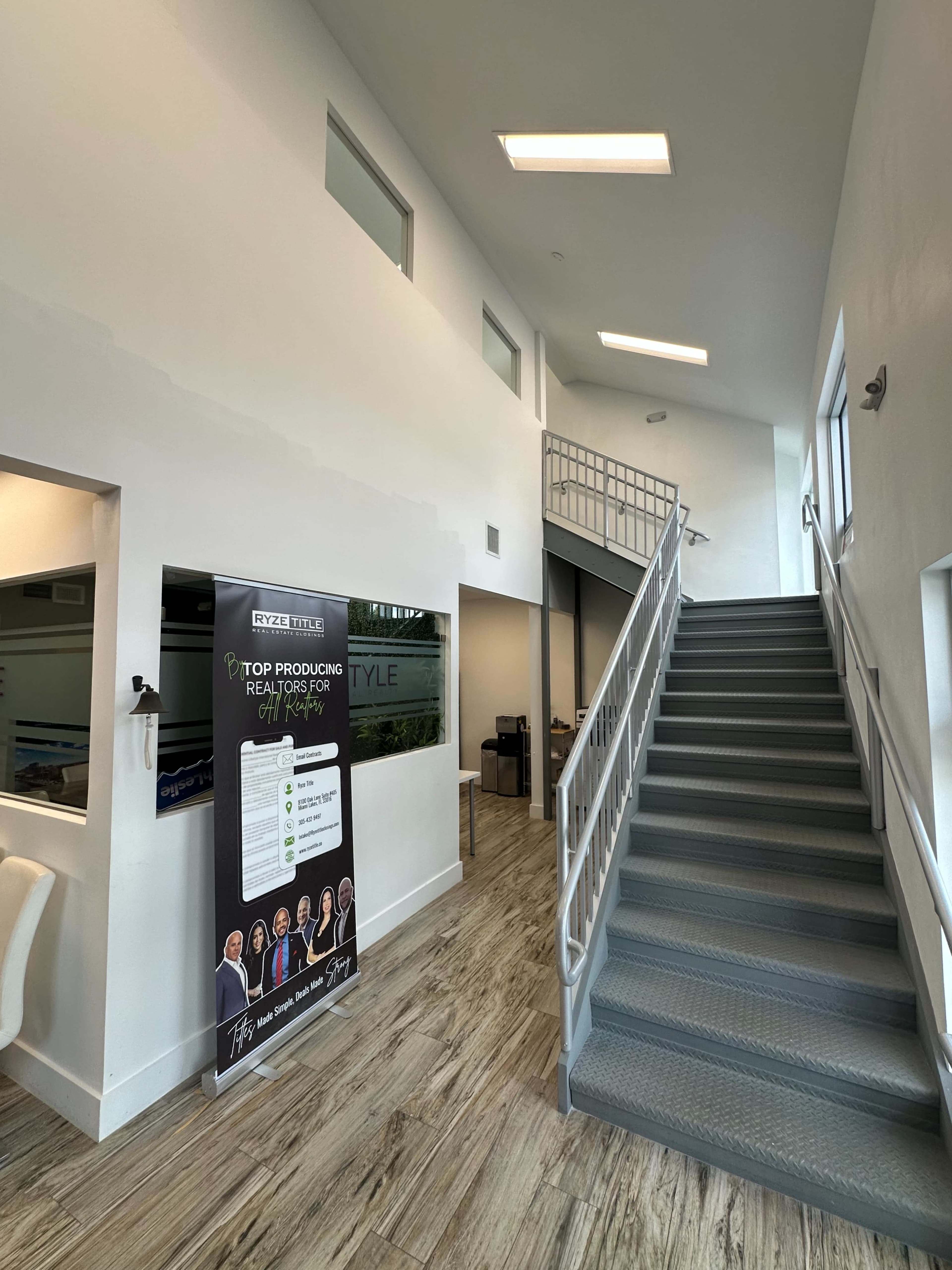 Cozy office for trainings or courses! Image in Pembroke Pines, Pembroke Pines, FL