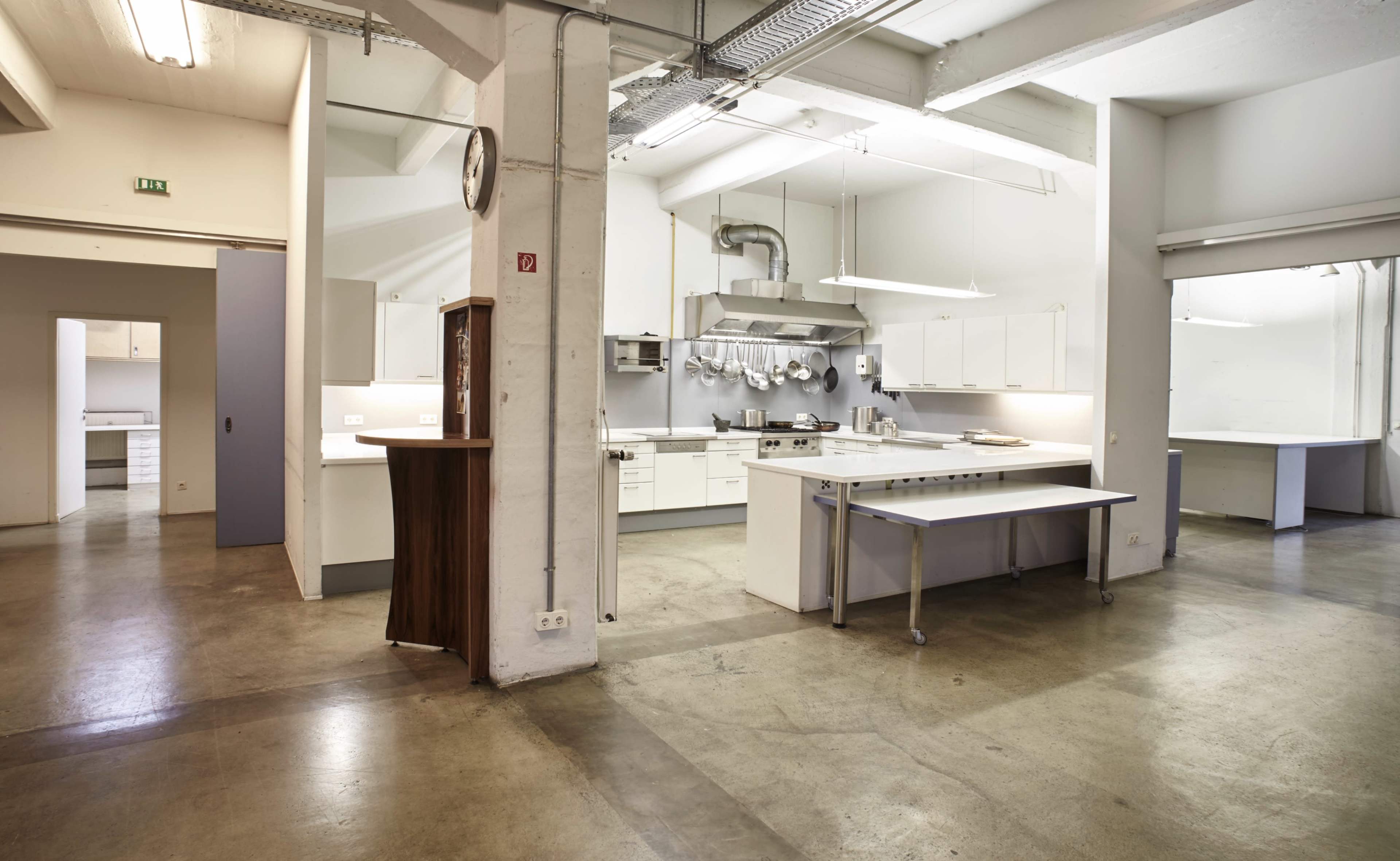 Studio direkt an der Elbe -500 m² im historischen Speicher von 1897 Image in Rothenburgsort, Hamburg