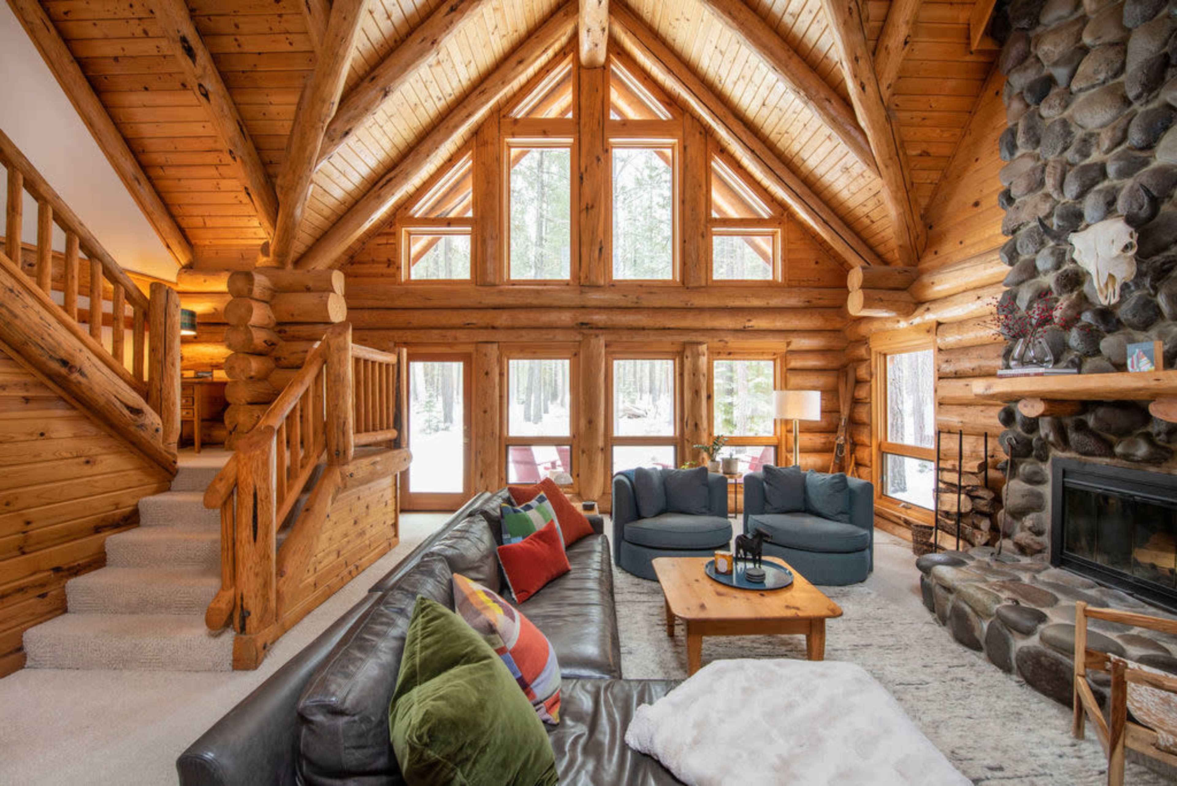 Modern Log Cabin with Forest View Image in Black Butte Ranch, Sisters, OR