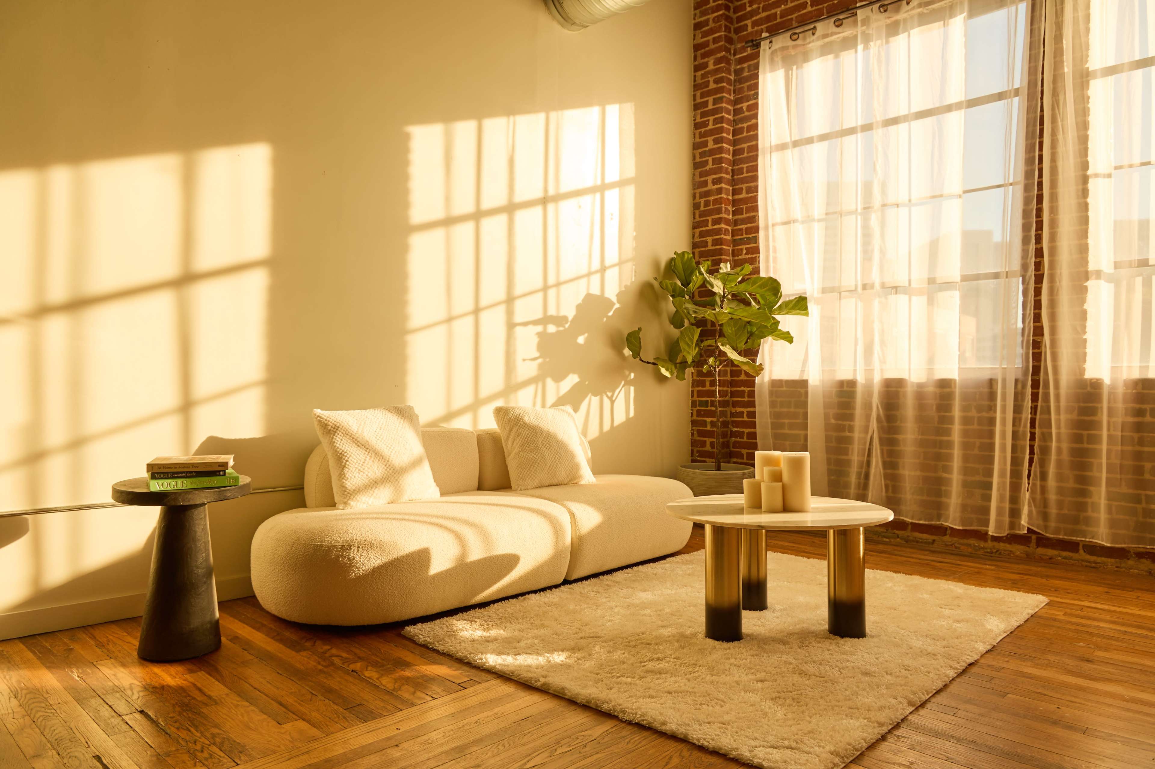 Multi-Set Studio Loft with Natural Light Downtown Image in Downtown Atlanta, Atlanta, GA