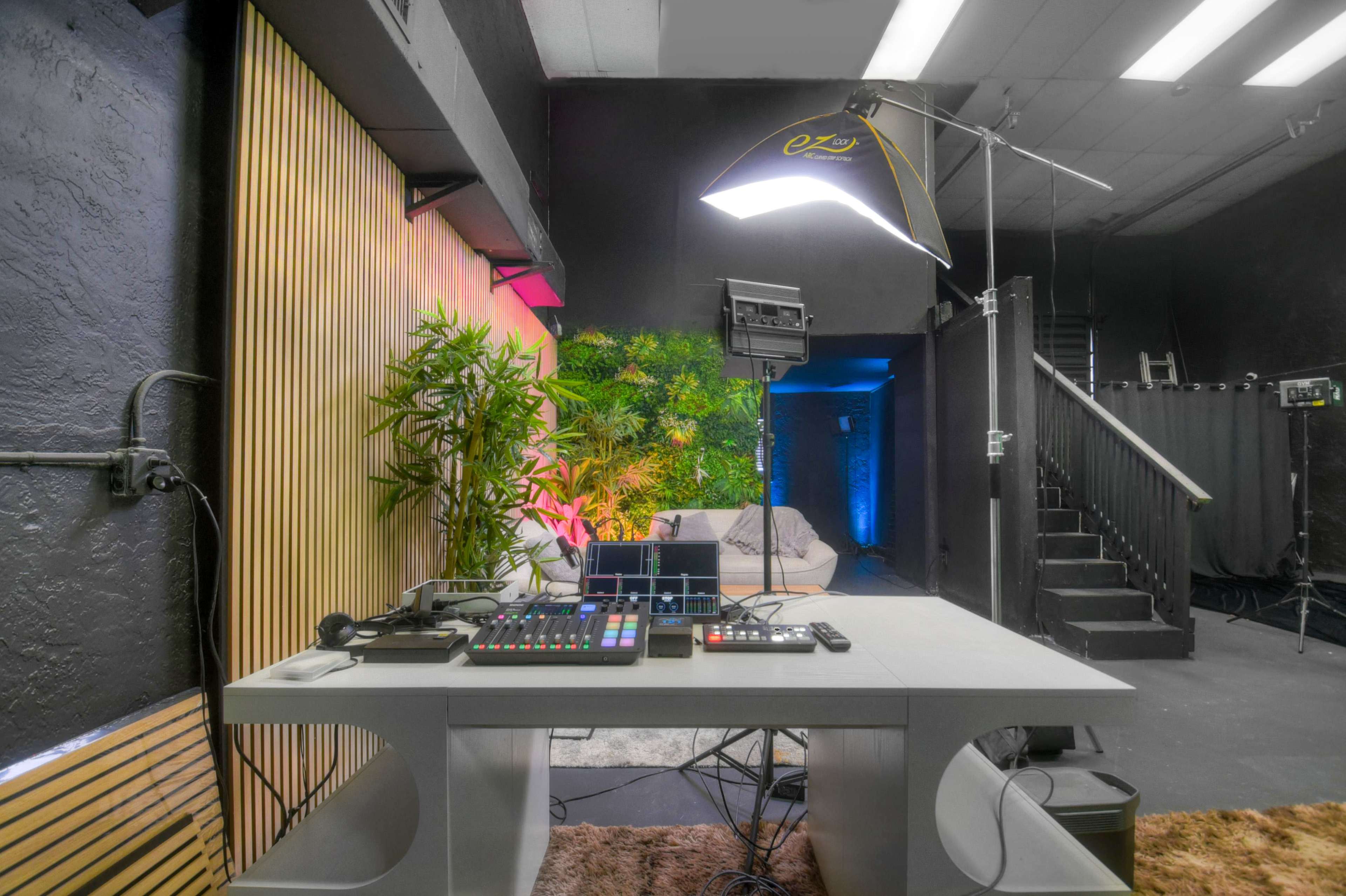 50ft green screen podcast production/vfx studio in the heart of miami Image in , Miami, FL