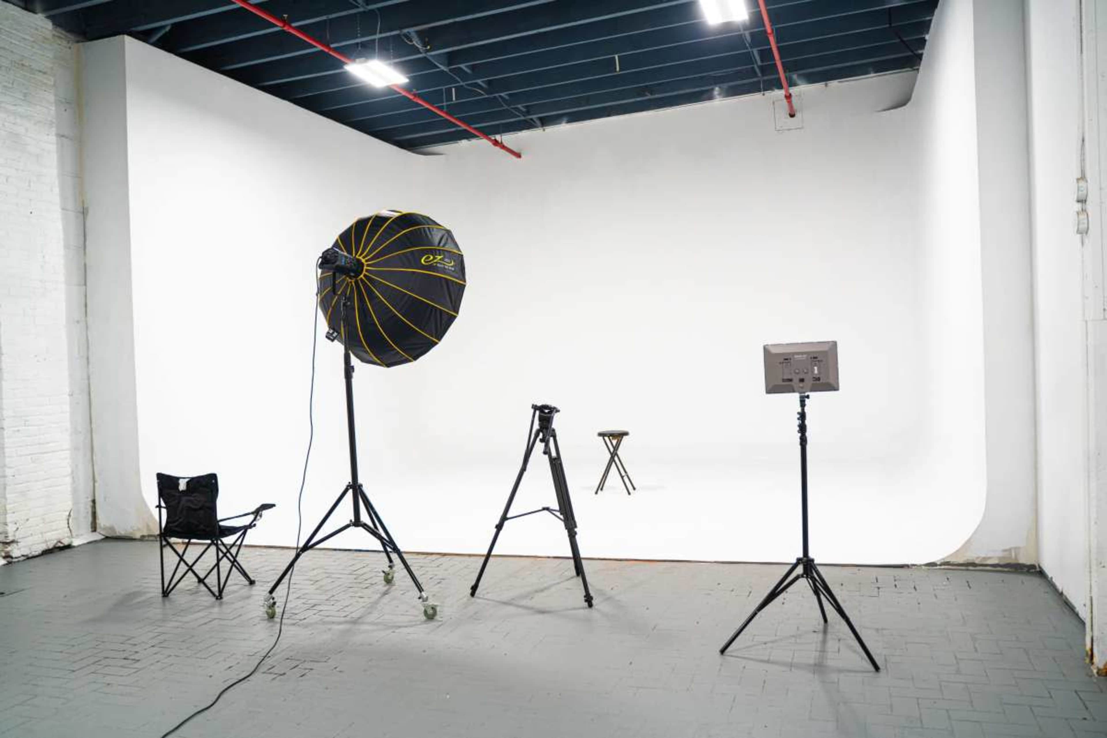 Downtown Photo Studio with Cyclorama Wall Image in Upper Roseville, Newark, NJ