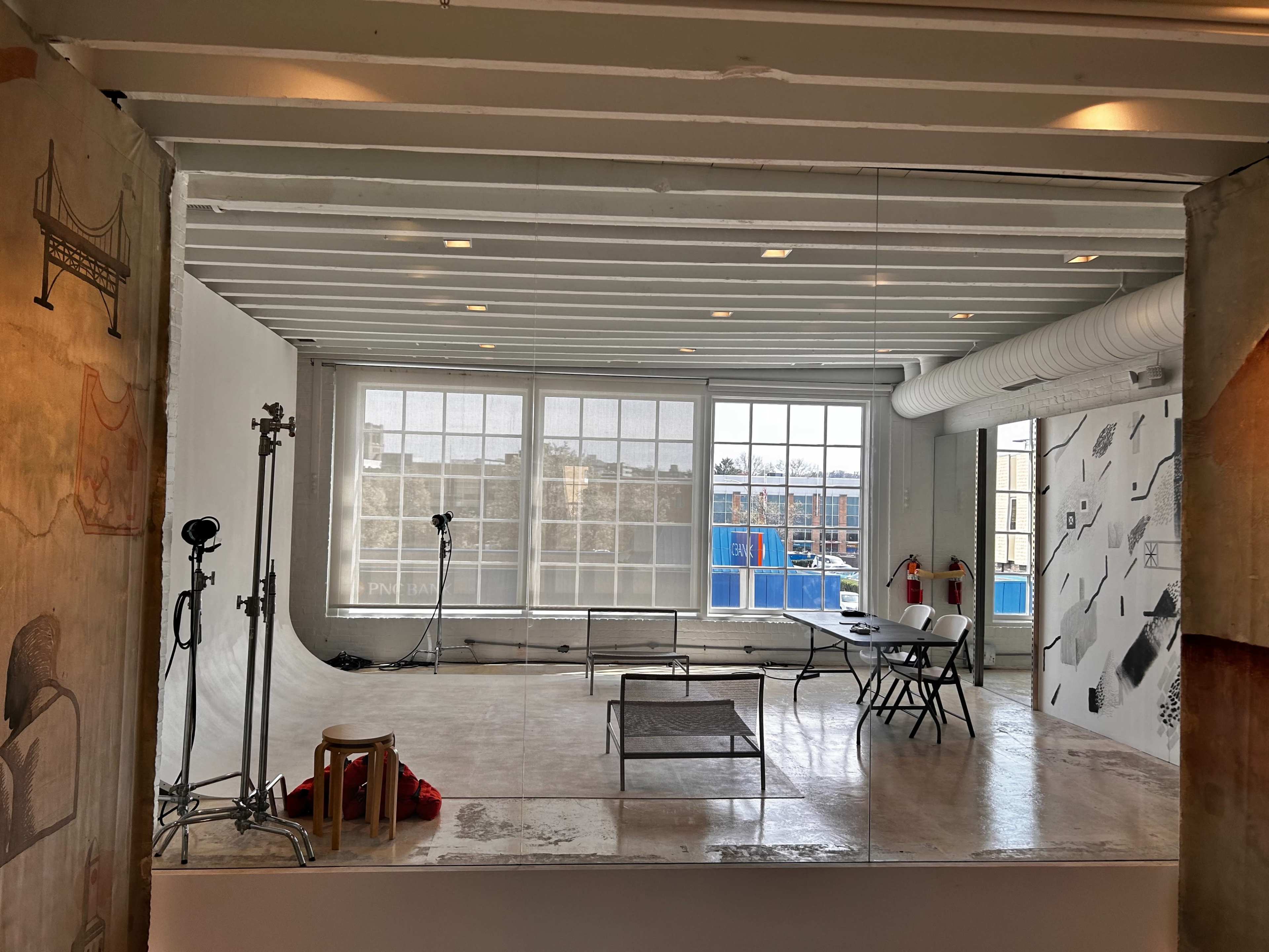 Bright Loft Studio with Cyclo Wall, Mirrors & Natural Light Image in East Liberty, Pittsburgh, PA