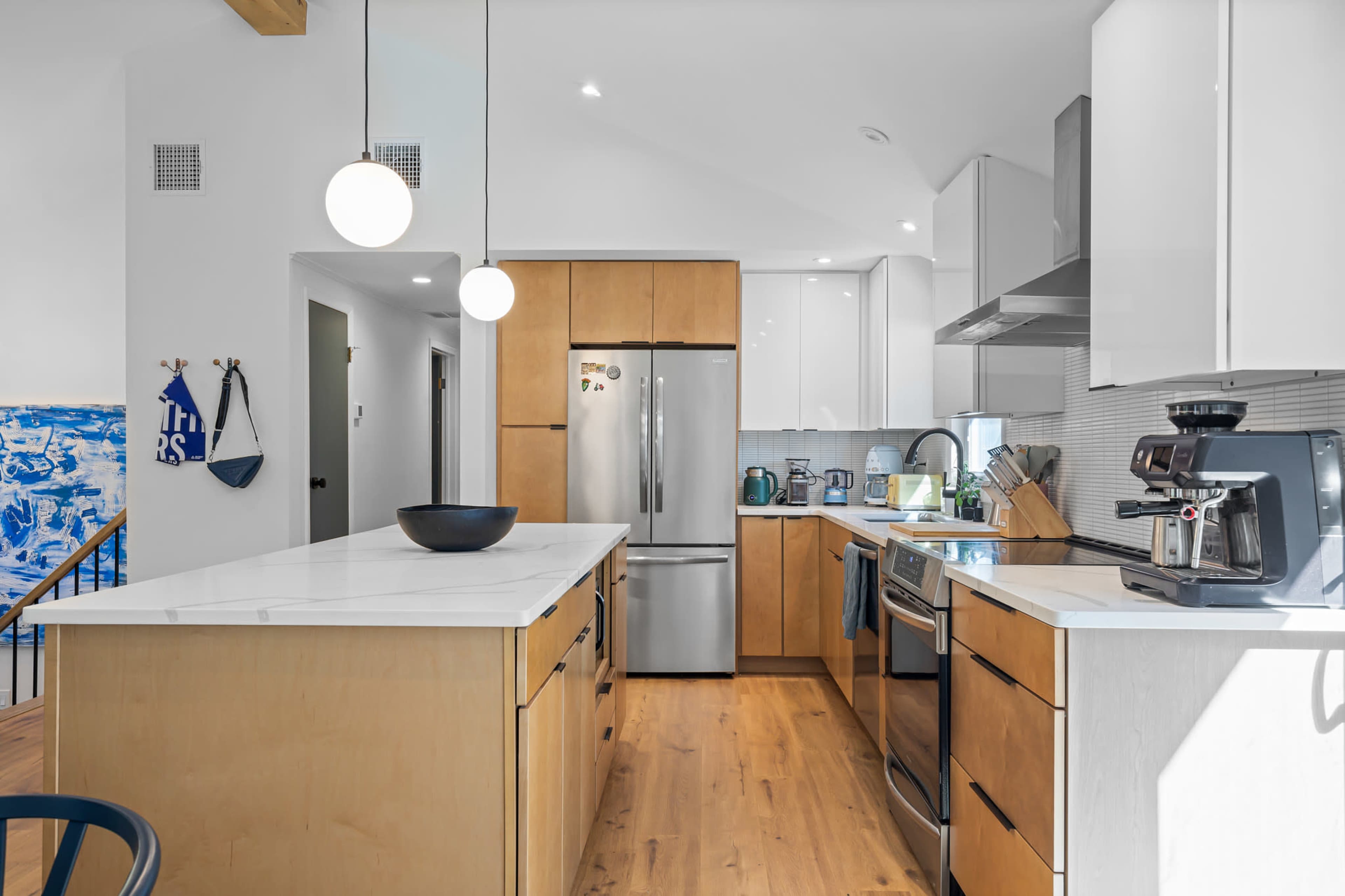 Modern Eclectic Home with Designer Interiors Image in Gardiner, Gardiner, NY