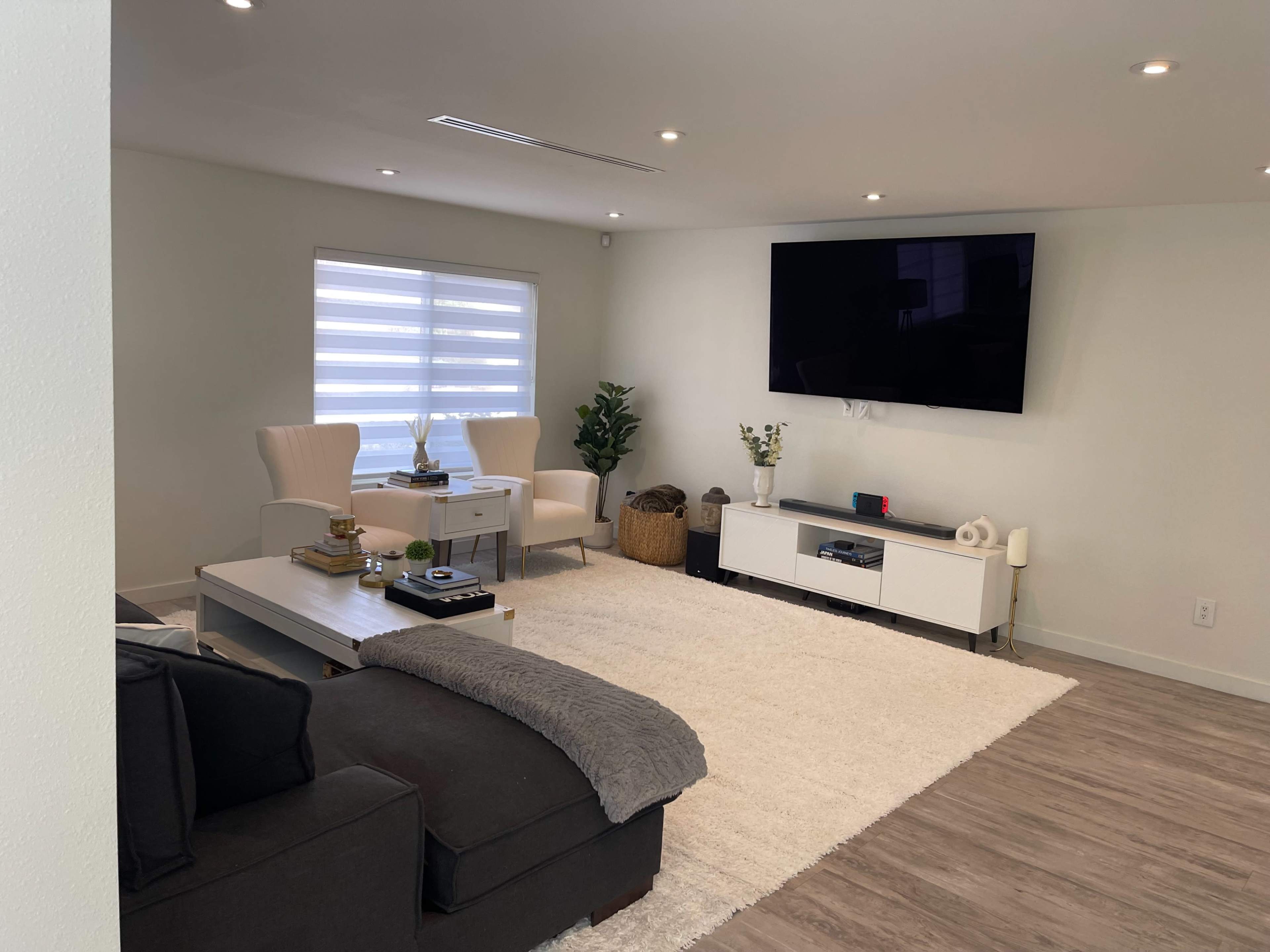 Stunning Modern Oasis in the Heart of West Hills Los Angeles Image in West Hills, West Hills, CA