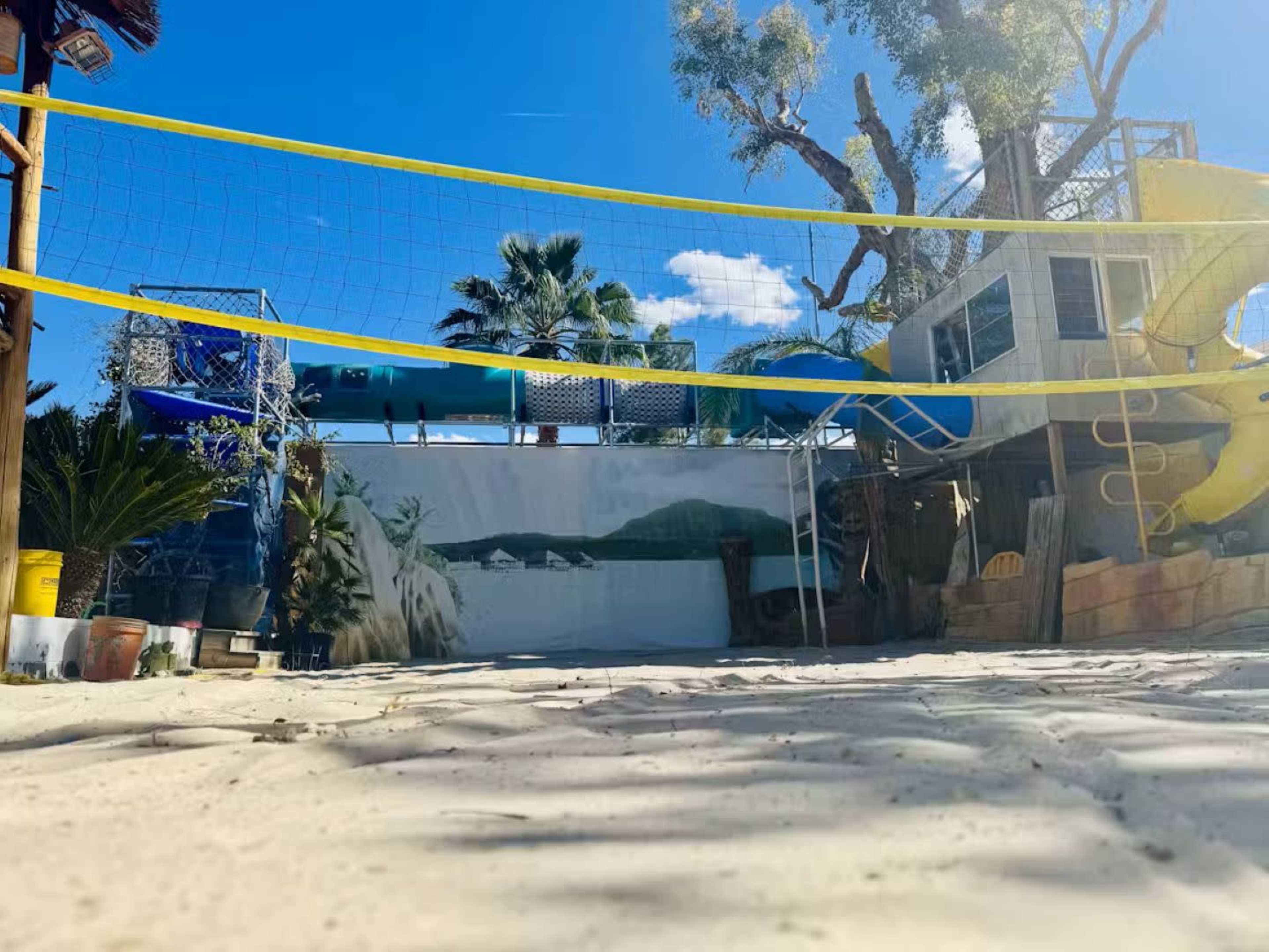 Tropical Oasis Pool & Lounge Image in Centennial Hills, Las Vegas, NV