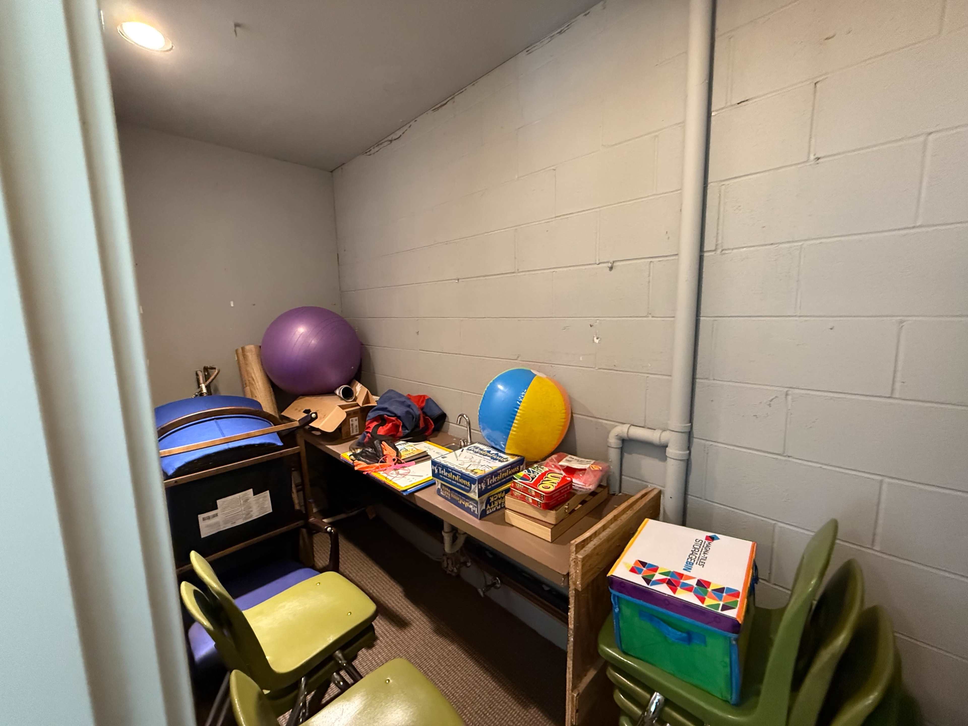 Spacious Two-Level Play & Adventure Zone Image in Pinehurst, Seattle, WA