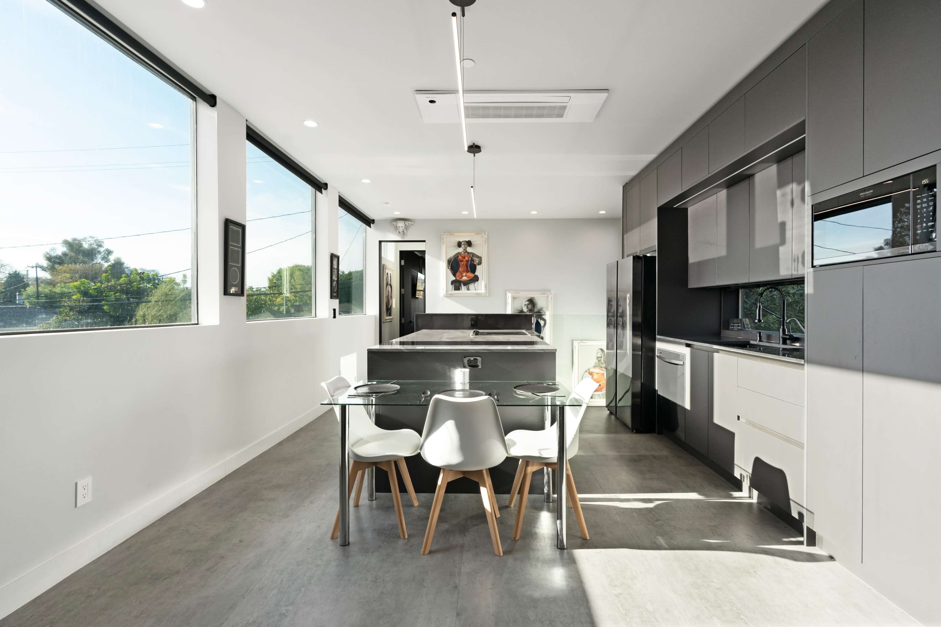 Modern Home in Culver City with basement Photo Studio and Rooftop Patio Image in Park West, Culver City, CA