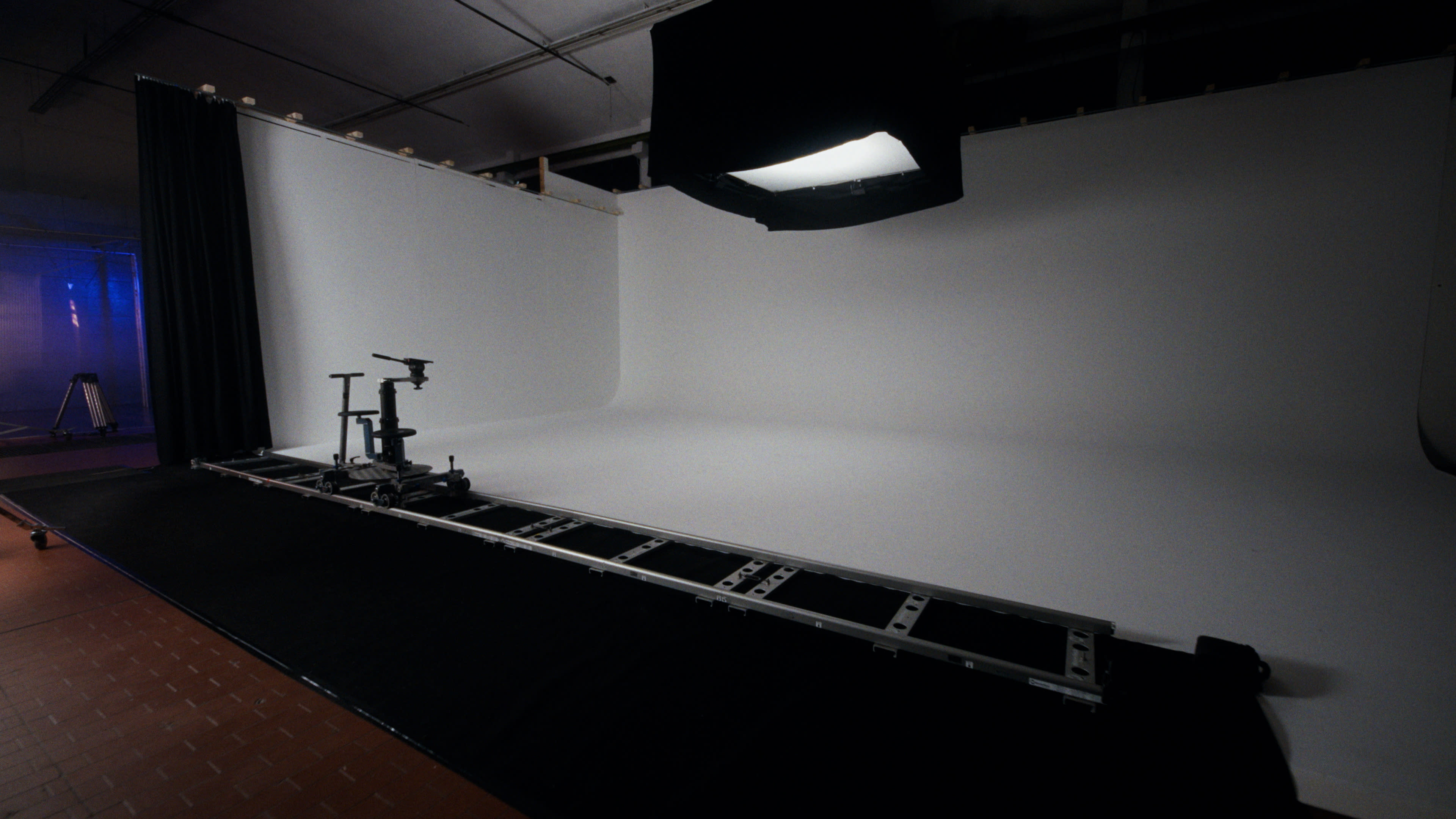 Foto- und Filmstudio in NRW mit großer Hohlkehle und vielen weiteren modularen Sets. Image in , Lünen