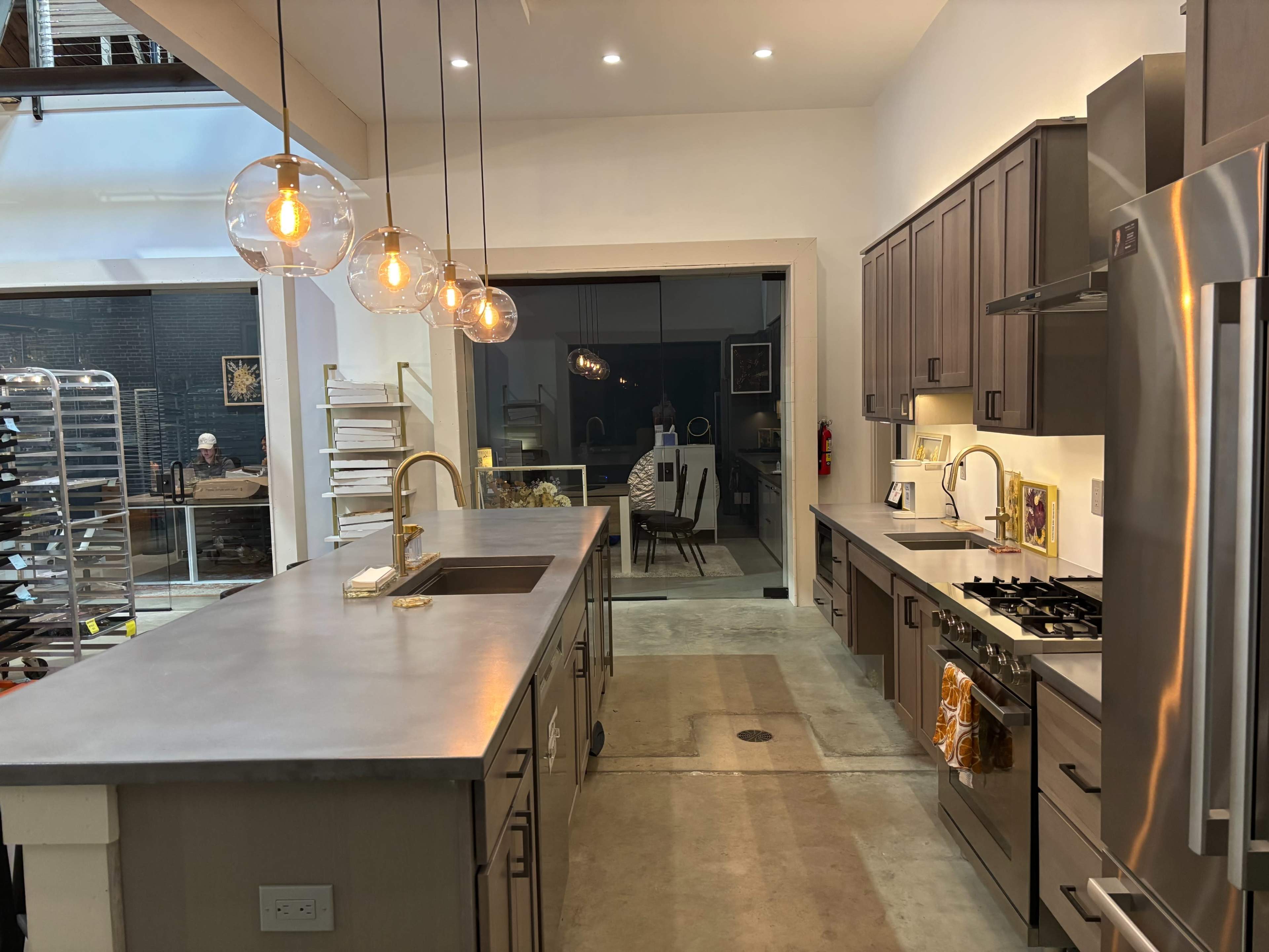 Spacious Modern Kitchen with Guest Seating Image in West Ward, Easton, PA