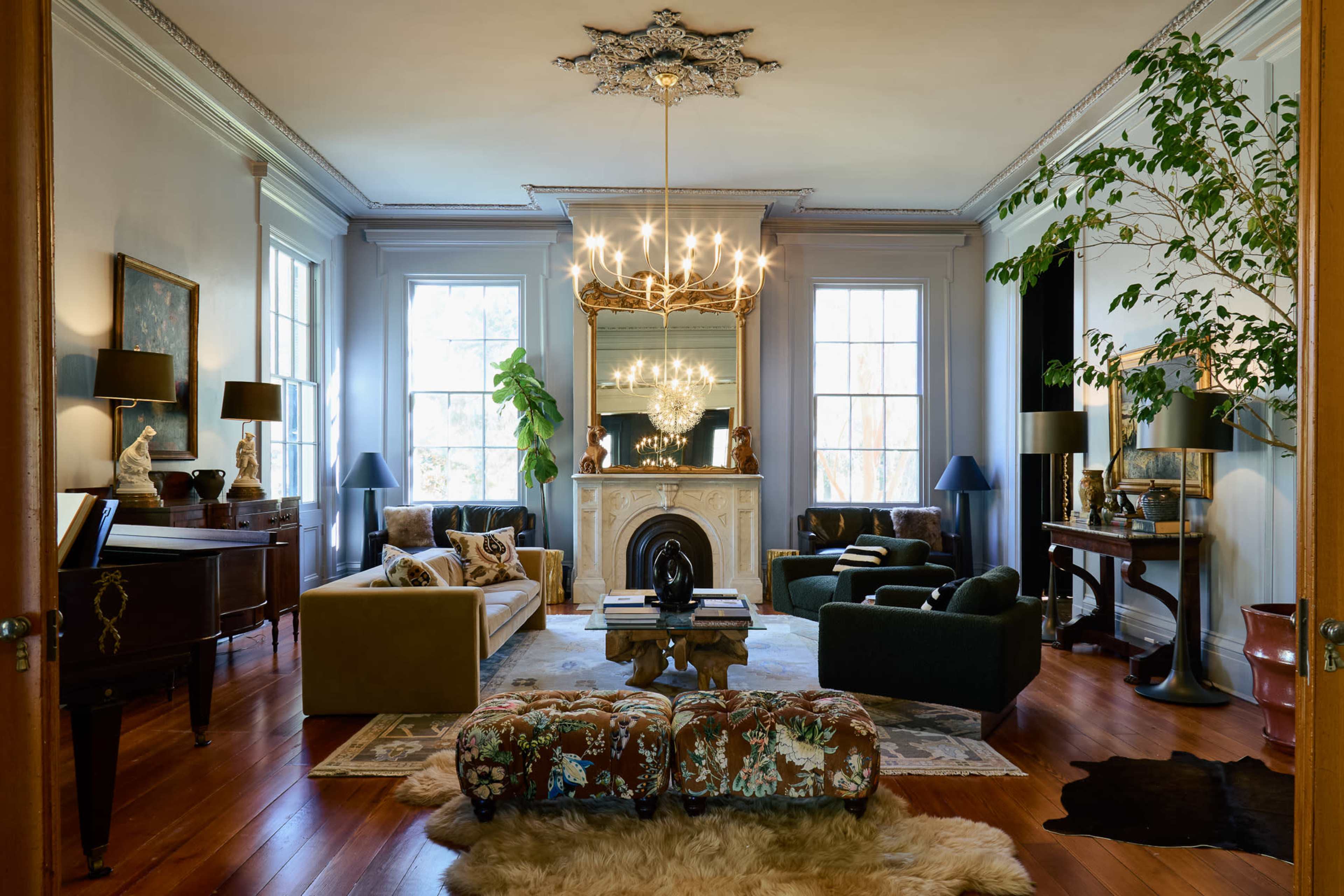 Enchanting Country Estate with Wildflower Field & Horse Pasture Image in , Natchez, MS