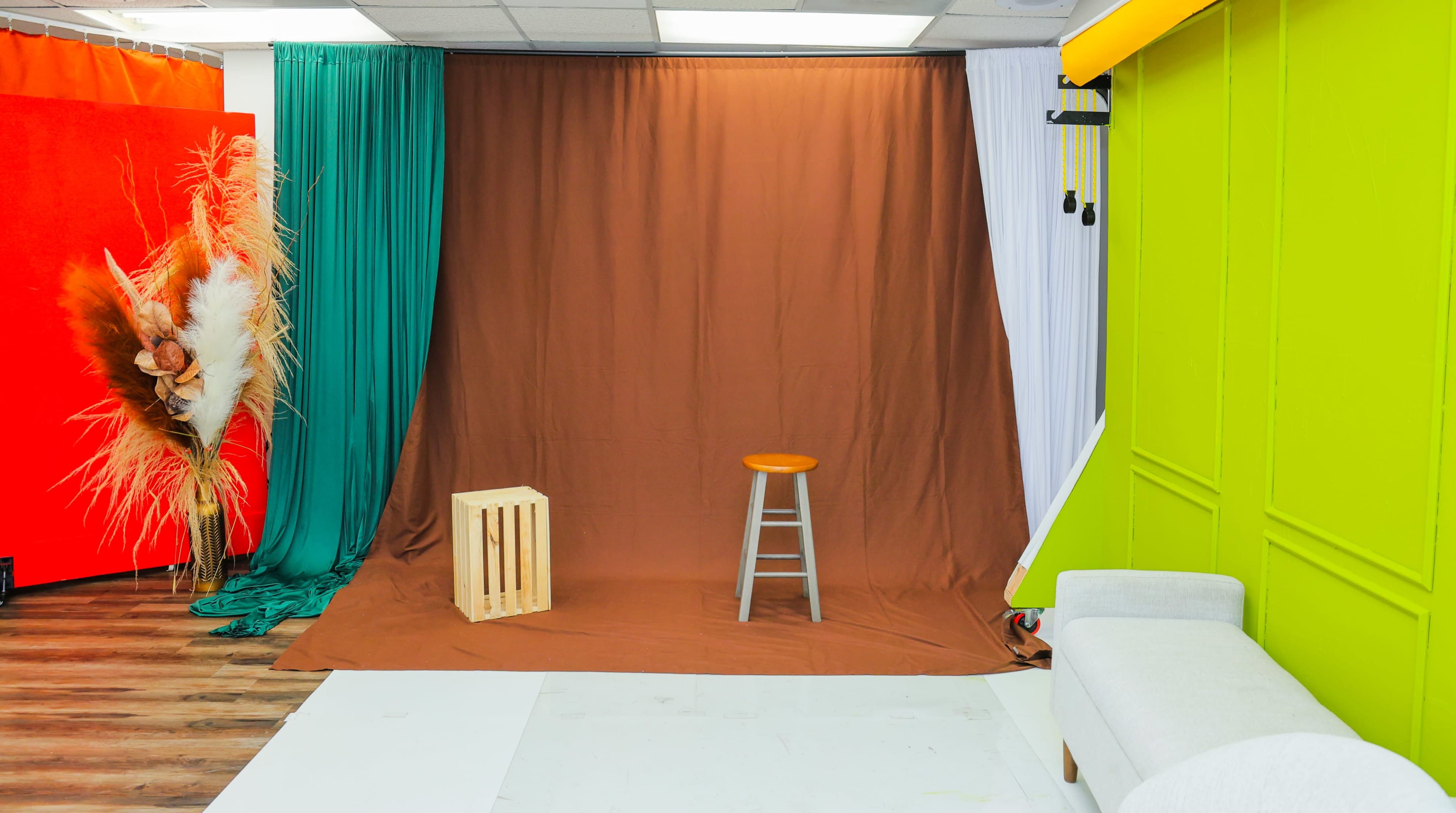 Photo Studio Image in Annandale, Annandale, VA