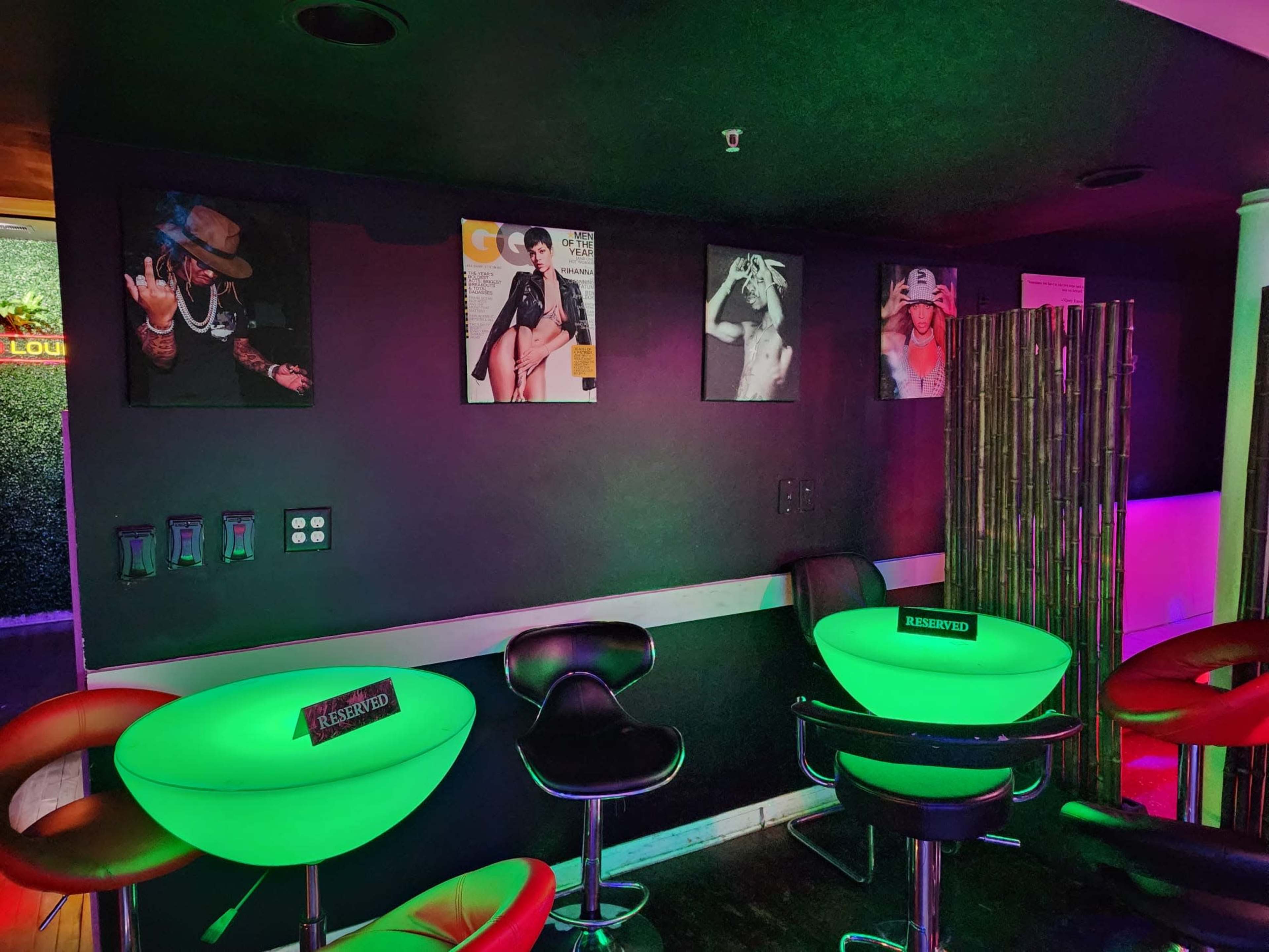 Private Lounge Space Image in Queen Anne Estates, Bowie, MD