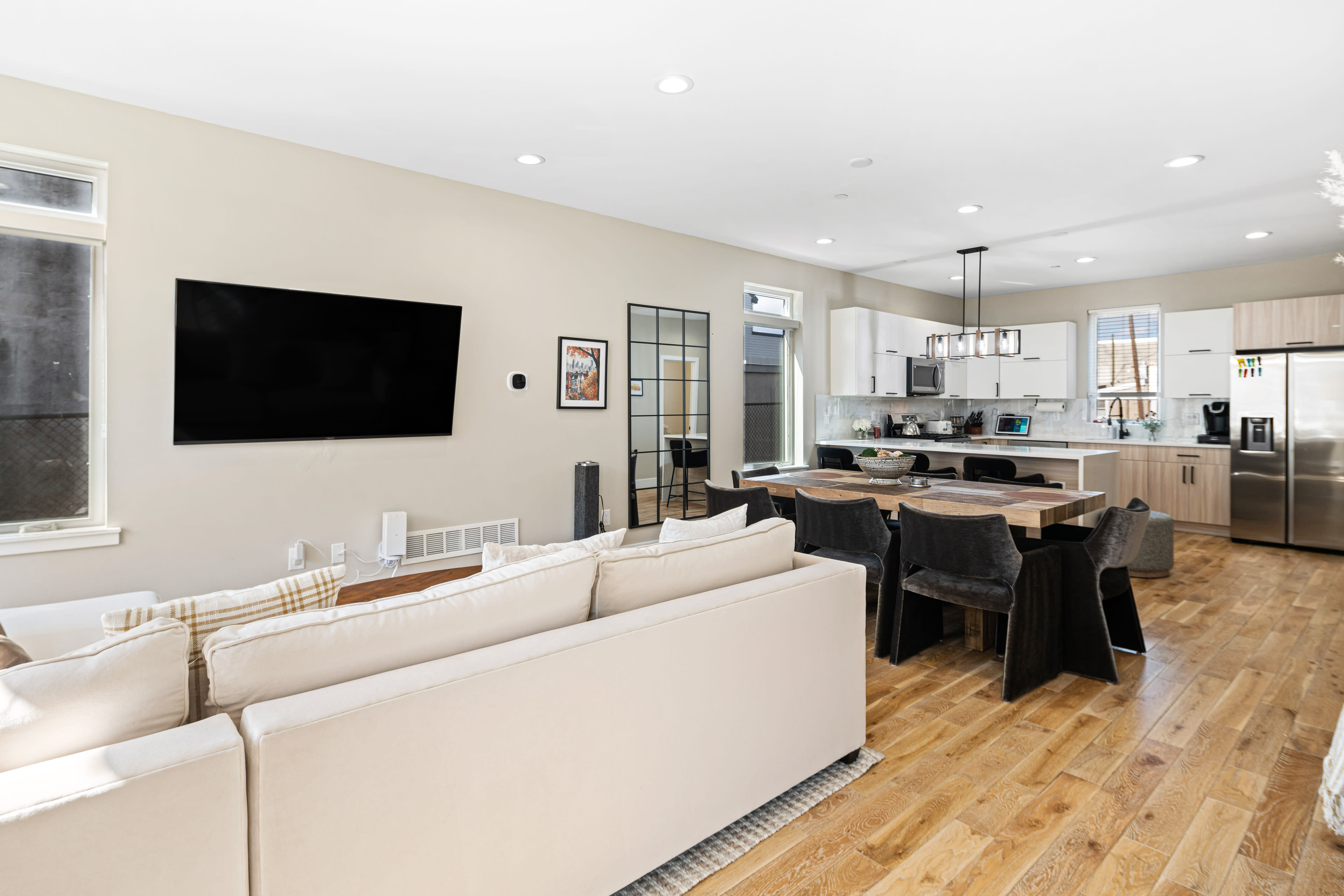 The Executive | Fishtown/Port-Richmond | Luxury | Private-Garage Image in North Philadelphia, Philadelphia, PA