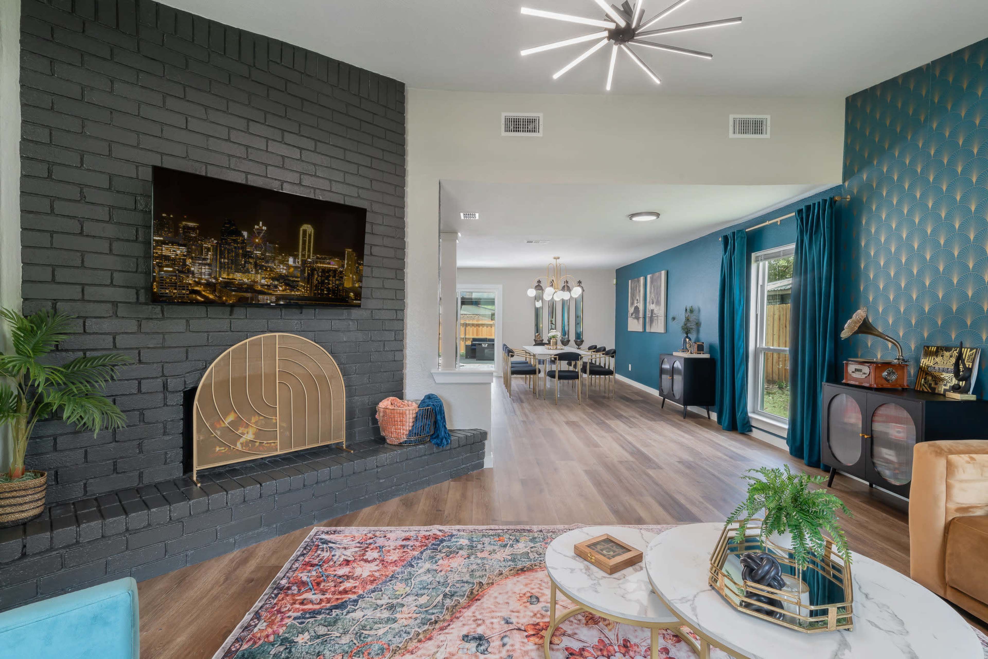 Gatsby Getaway with Speakeasy Gameroom Image in Grand Prairie, grand prairie, TX