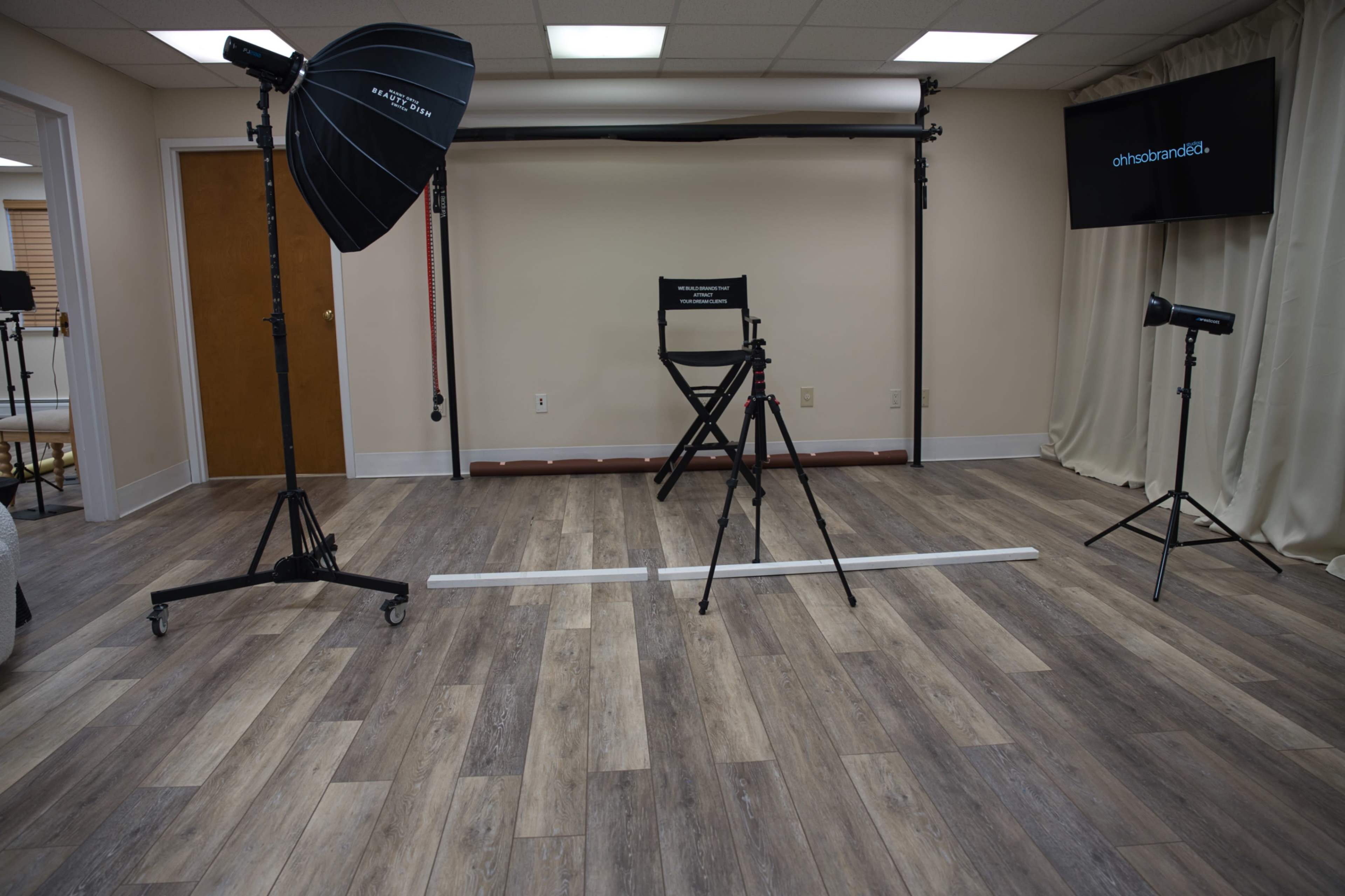 Ohh So Branded Studios | Clean modern content & photography studio ...