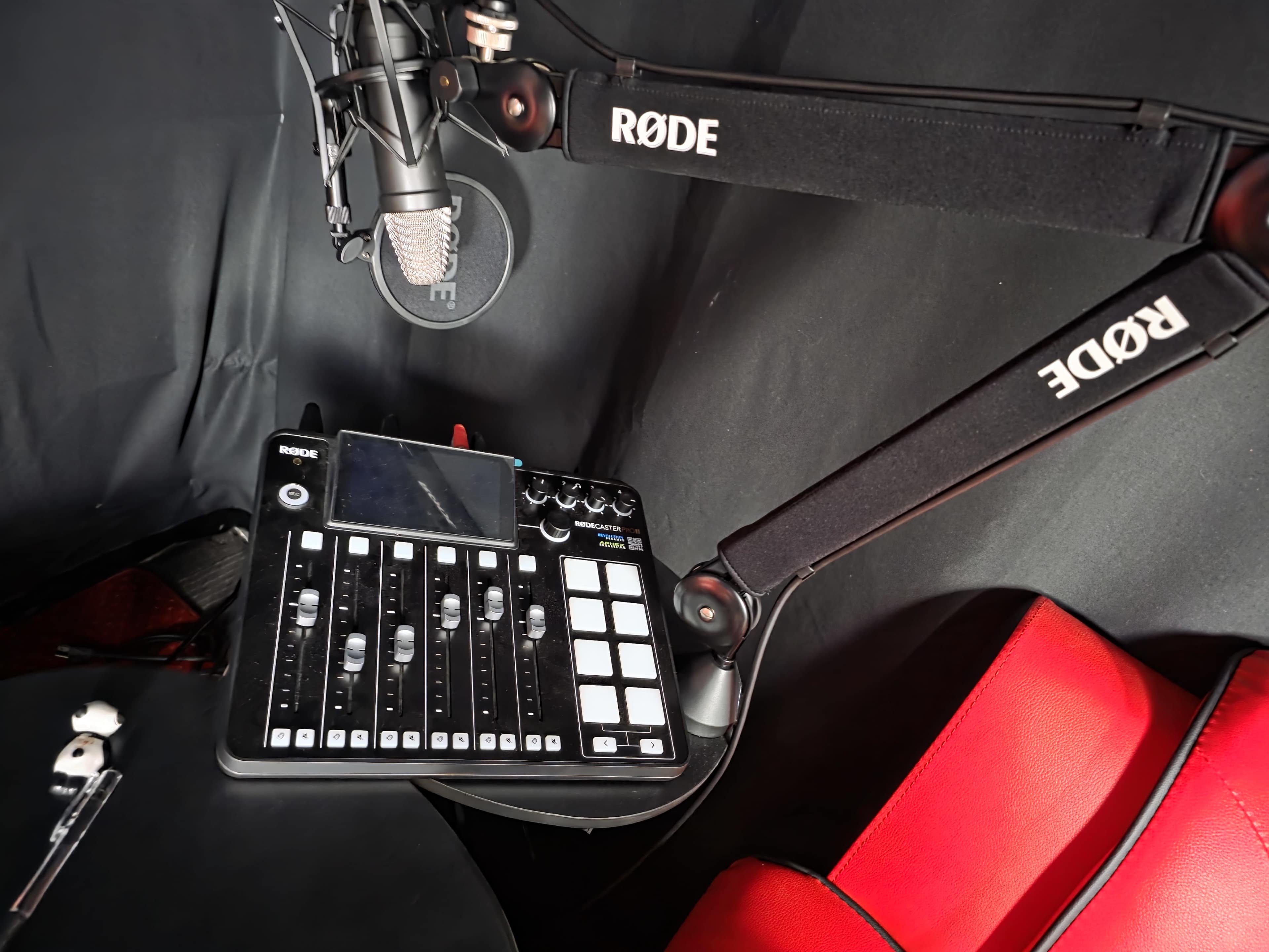 Exclusive MEDIA AND podcast STUDIO in L.I.C. Image in Long Island City, LONG ISLAND CITY, NY