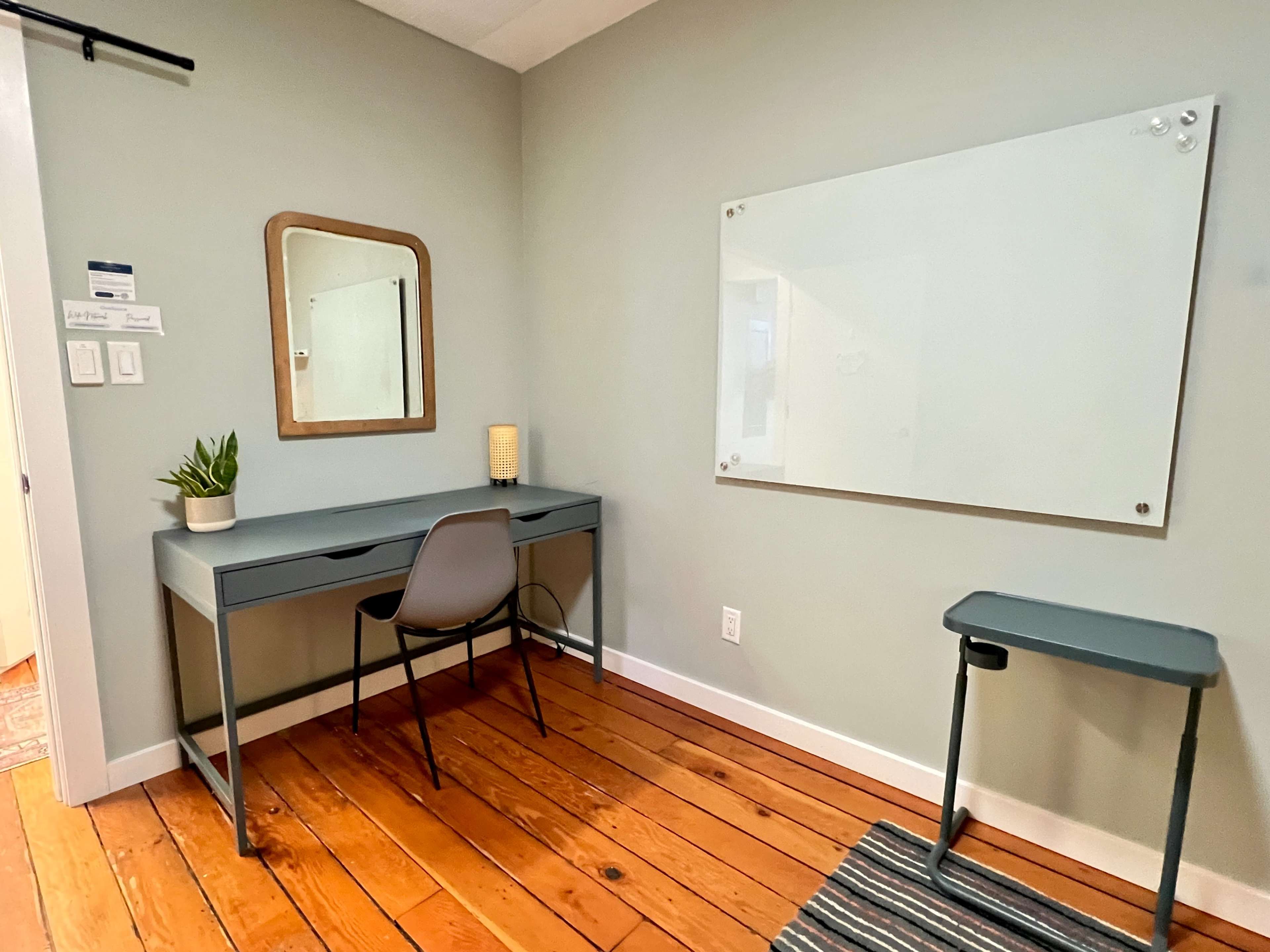 Warm and Welcoming Counselling and Treatment Rooms in Women Led Coworking Space Image in Grandview-Woodland, Vancouver, BC