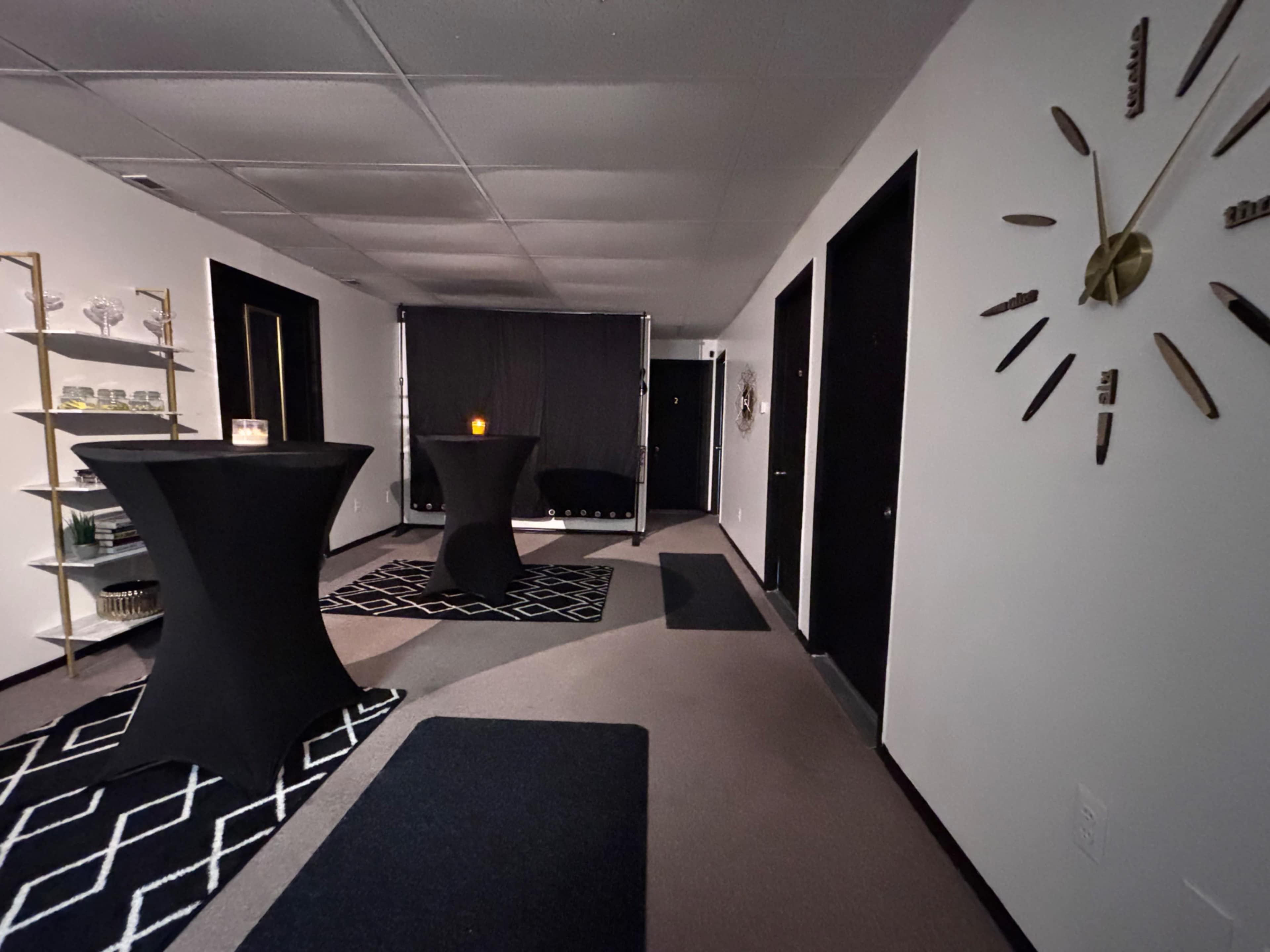 Stylish and Versatile Space for Your Next Event! Perfect for Private Gatherings, Pop-Up Shops, Workshops, and More! Image in St. Clair Shores, St. Clair Shores, MI