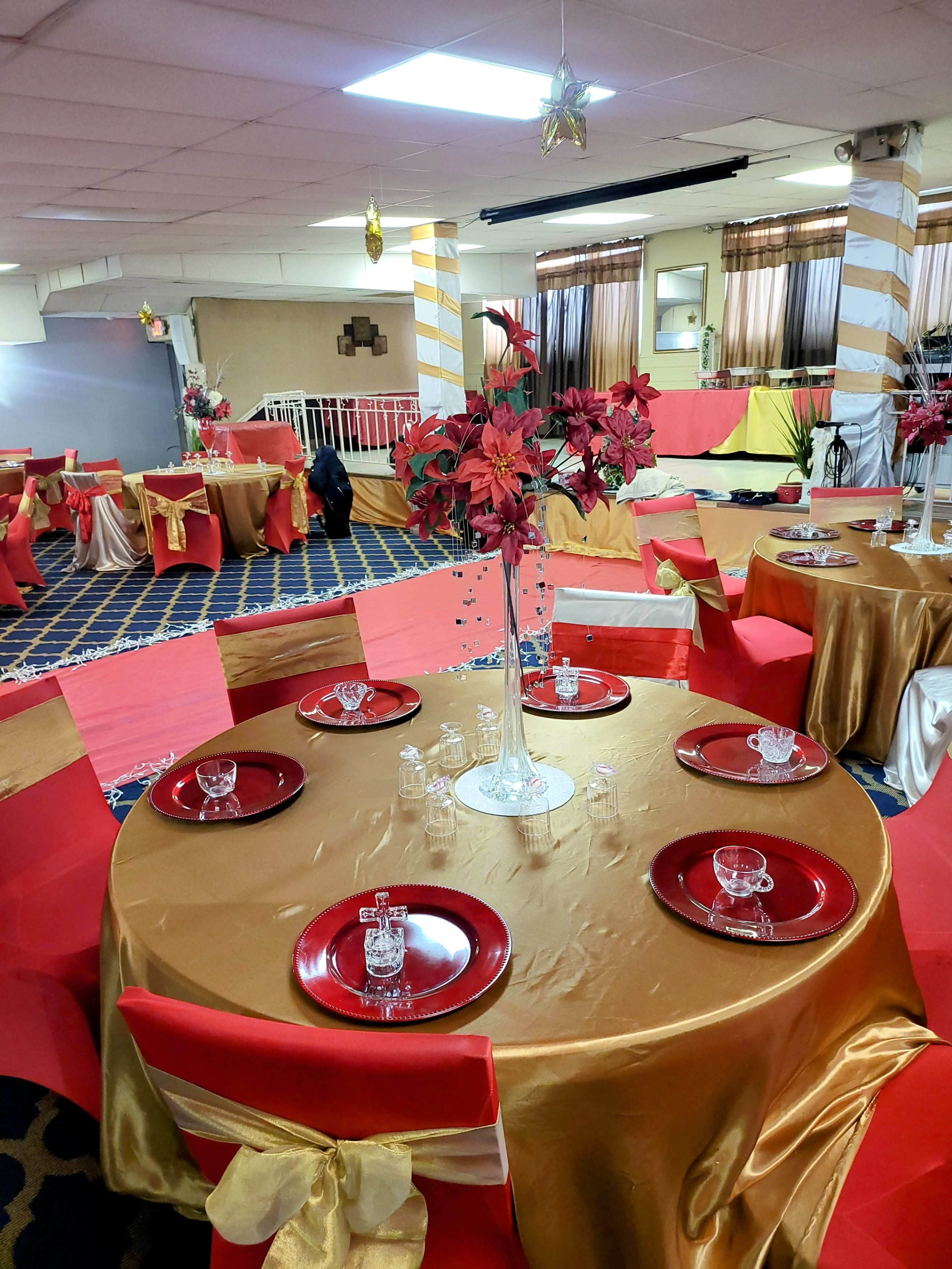 Suburban location with ample free parking Image in Bedford, Bedford, OH