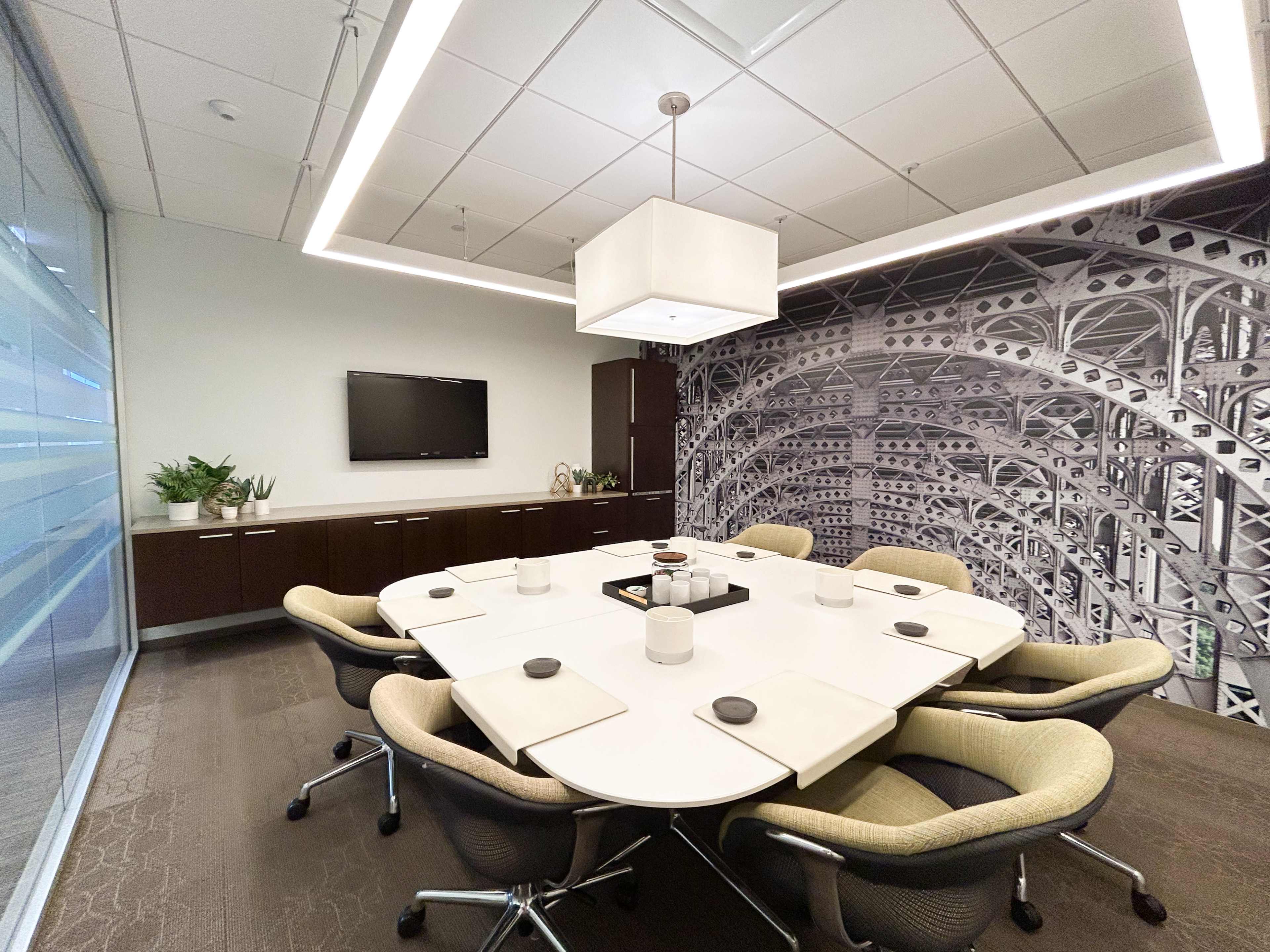 Executive Huddle Room Image in Schaumburg Township, Schaumburg, IL