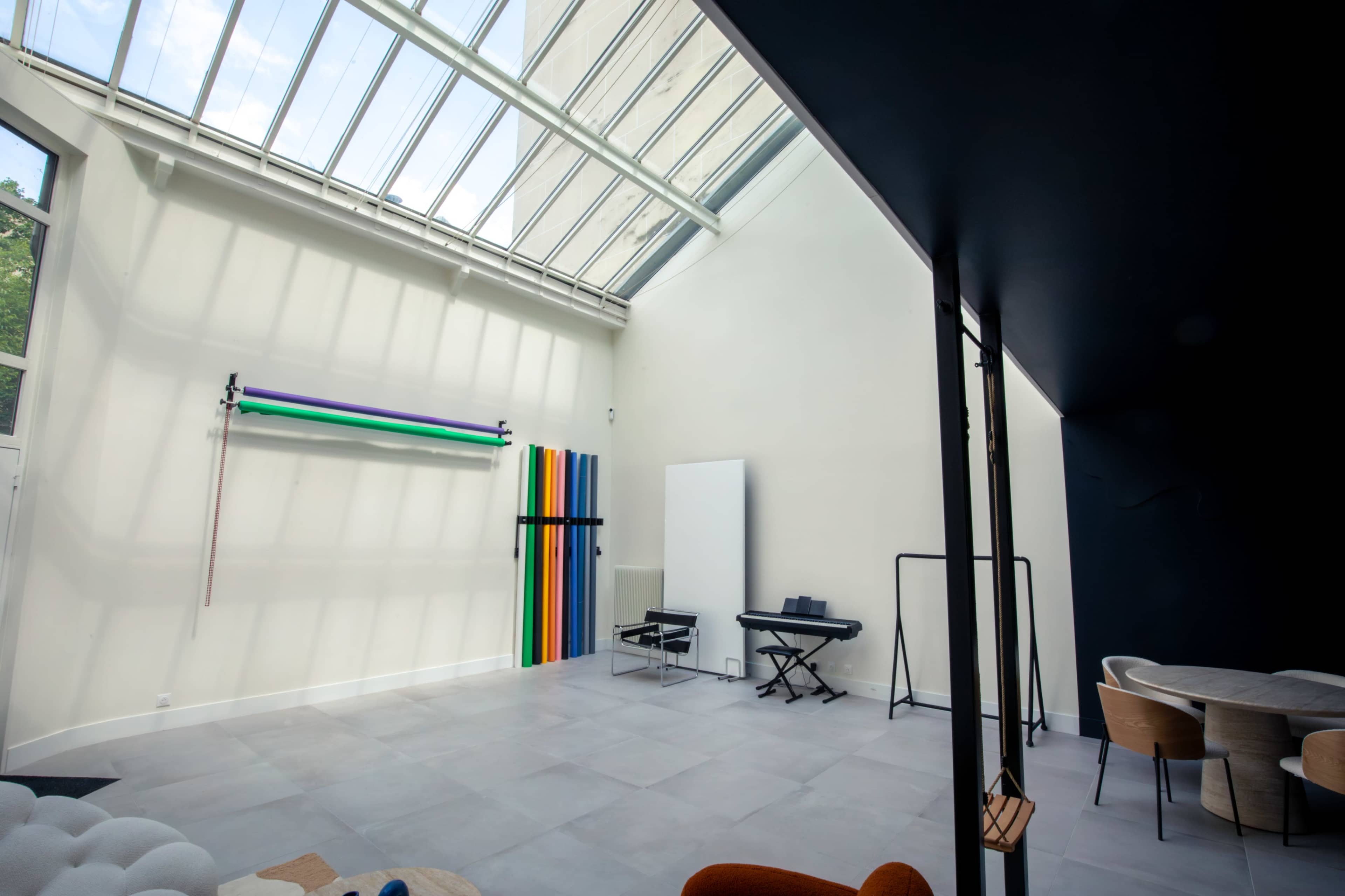 Atelier d'artiste moderne et lumineux à Paris 15ème Image in Saint-Lambert, Paris