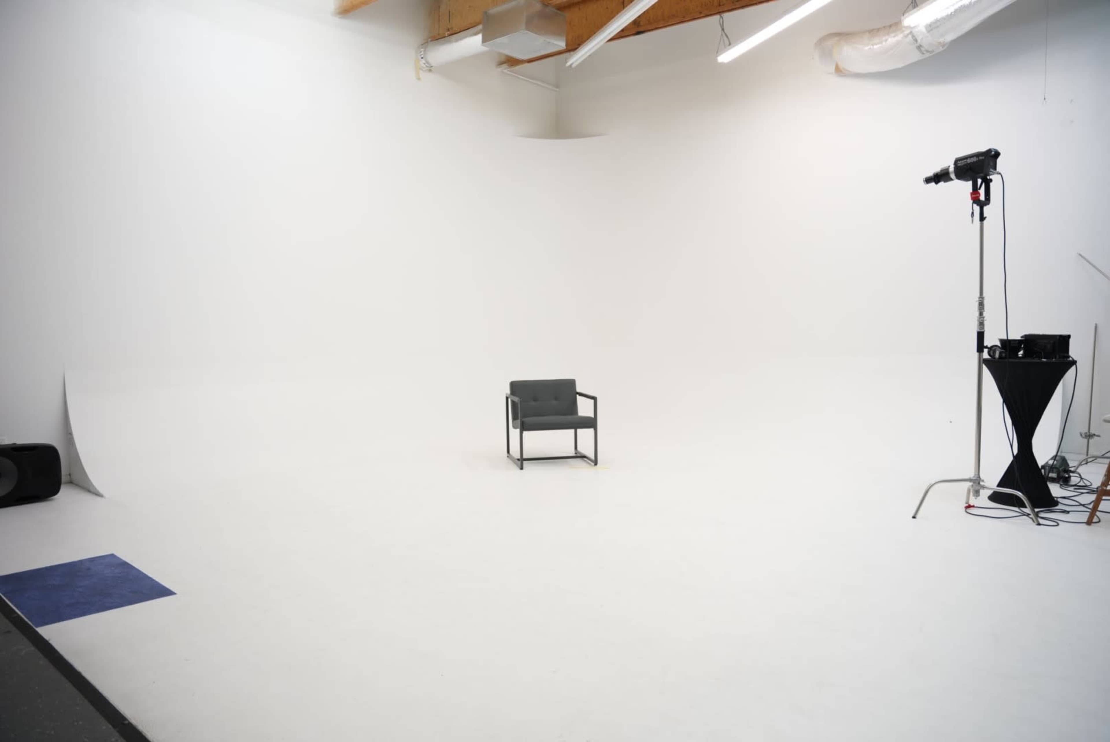 White Cyclorama Wall Studio in Las Vegas Image in Paradise, Las Vegas, NV