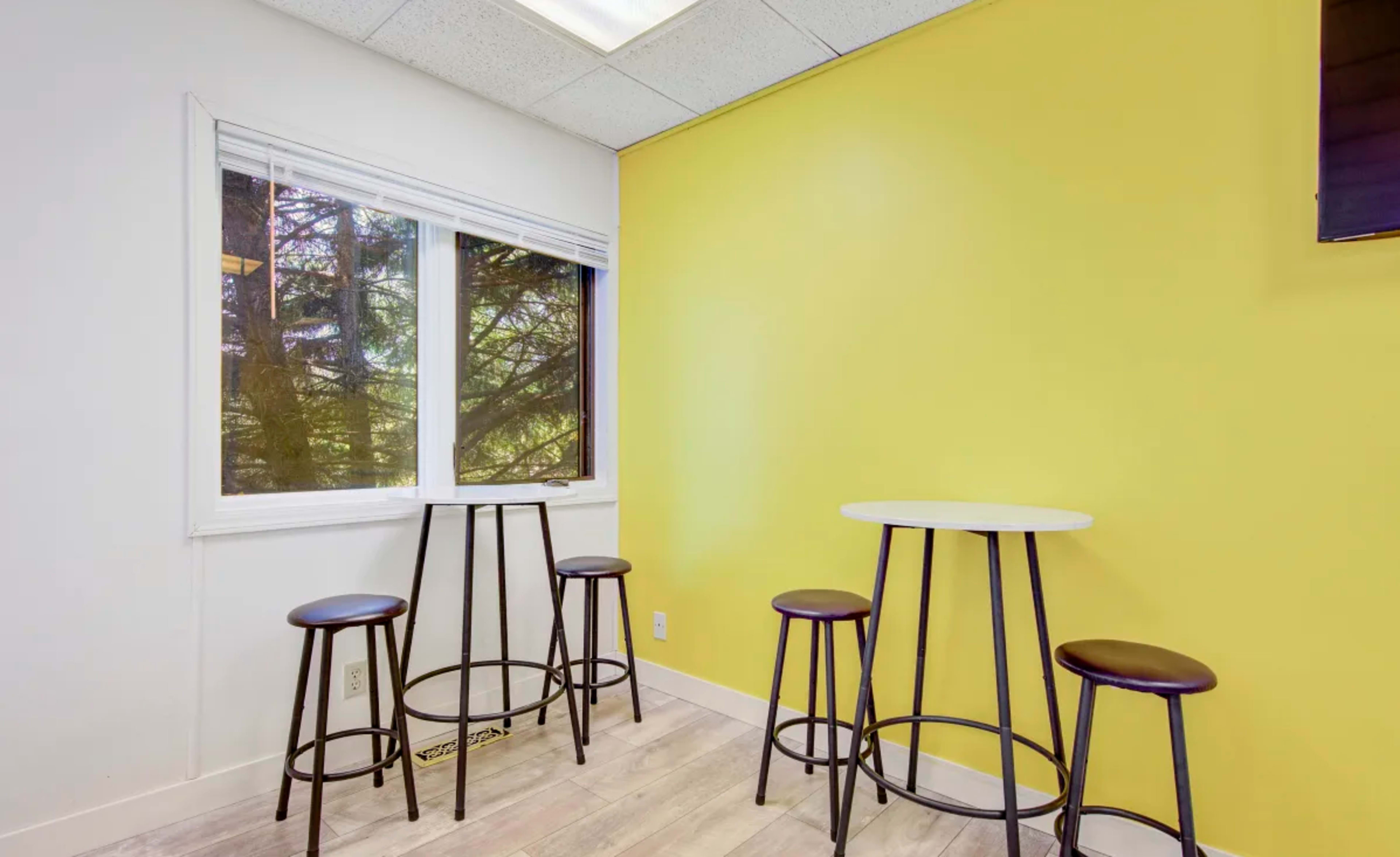 Cheerful & Spacious Individual, and Group rental with FREE Parking, Coffee, Tea etc Image in Brooklyn Park, BROOKLYN PARK, MN