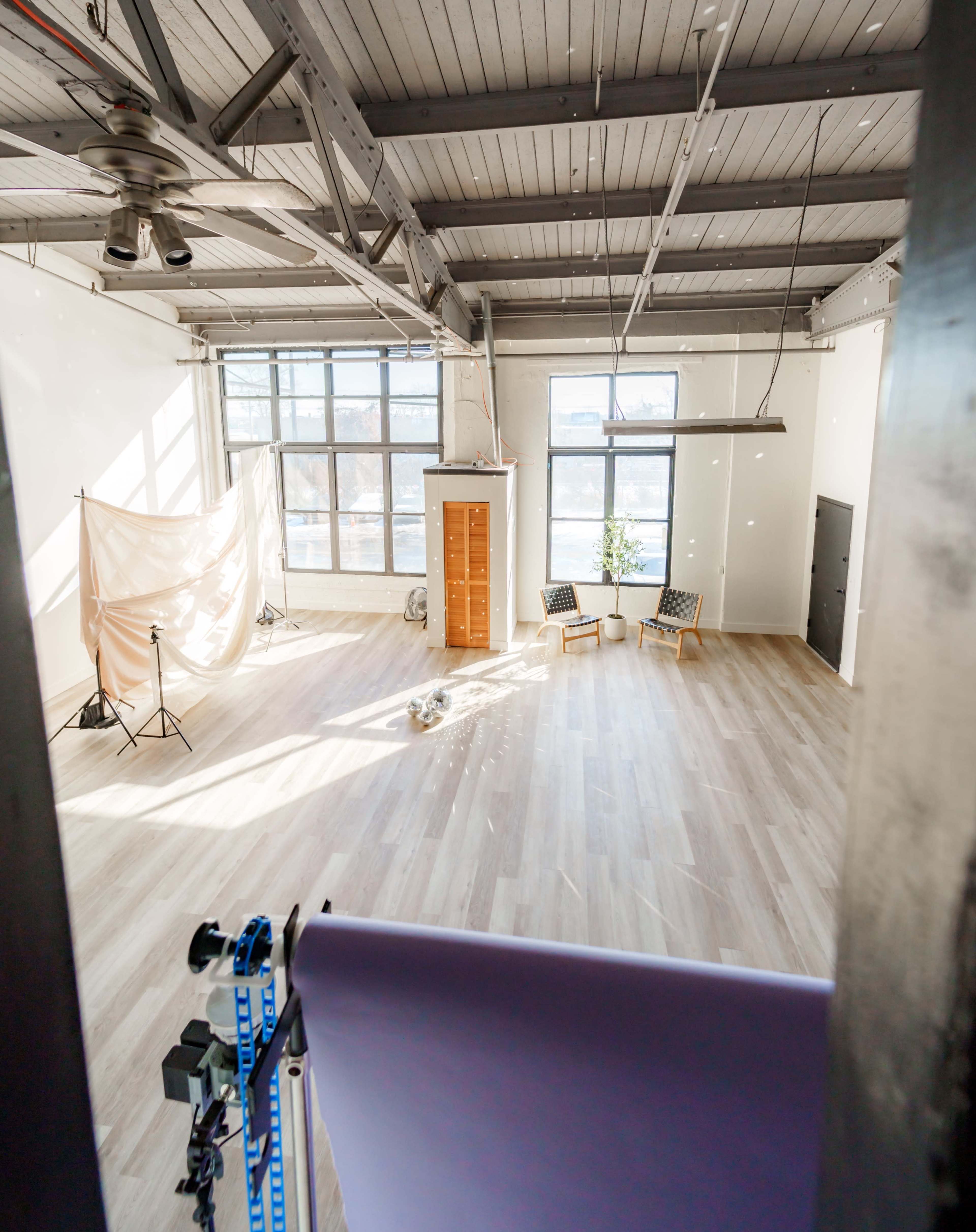 A Natural Light Studio for Creatives Image in Tacony, Philadelphia, PA