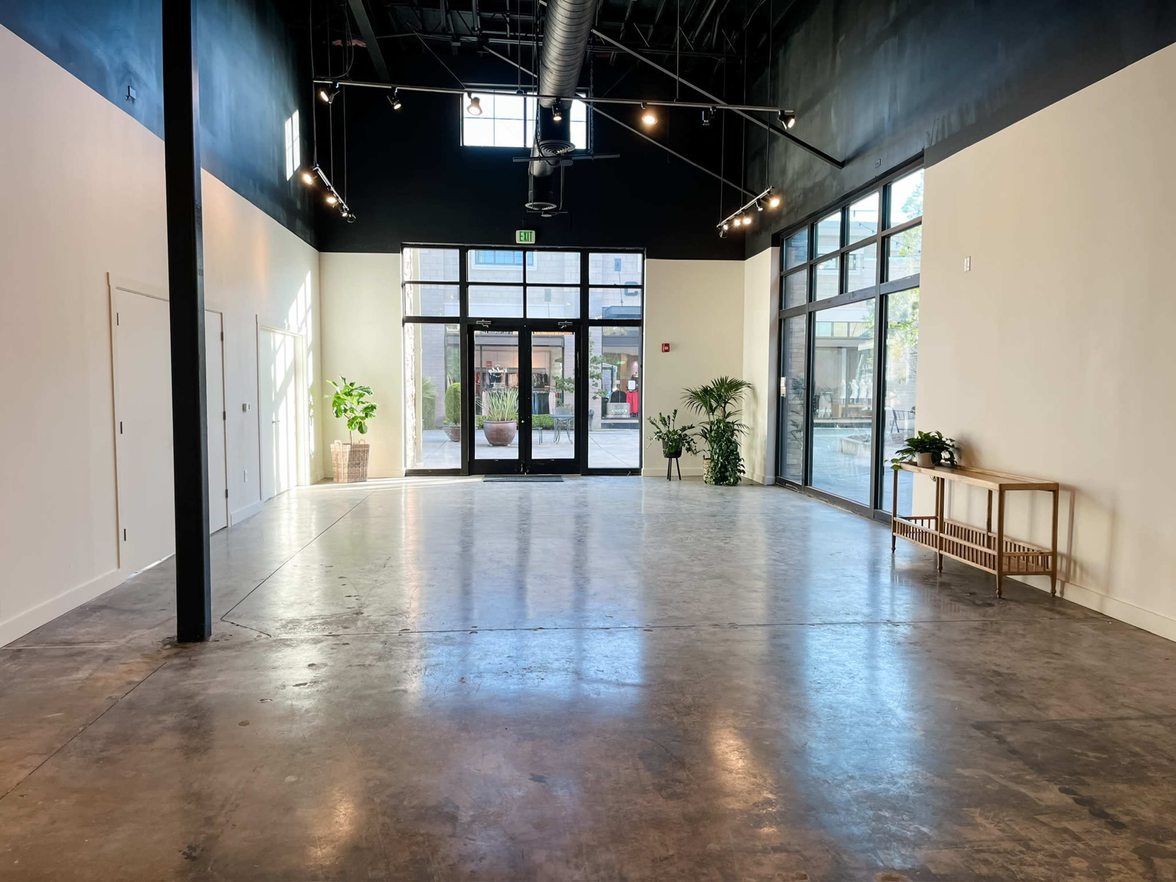 Light-filled Open Boutique Event Venue Image in Gig Harbor, Gig Harbor, WA
